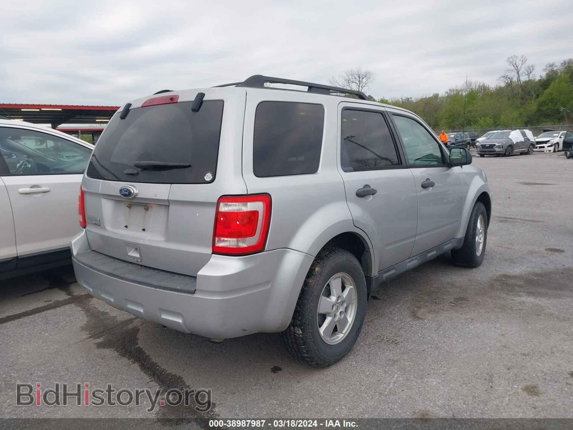 2011 FORD ESCAPE - VIN: 1FMCU0D78BKB30202 - Photo 4