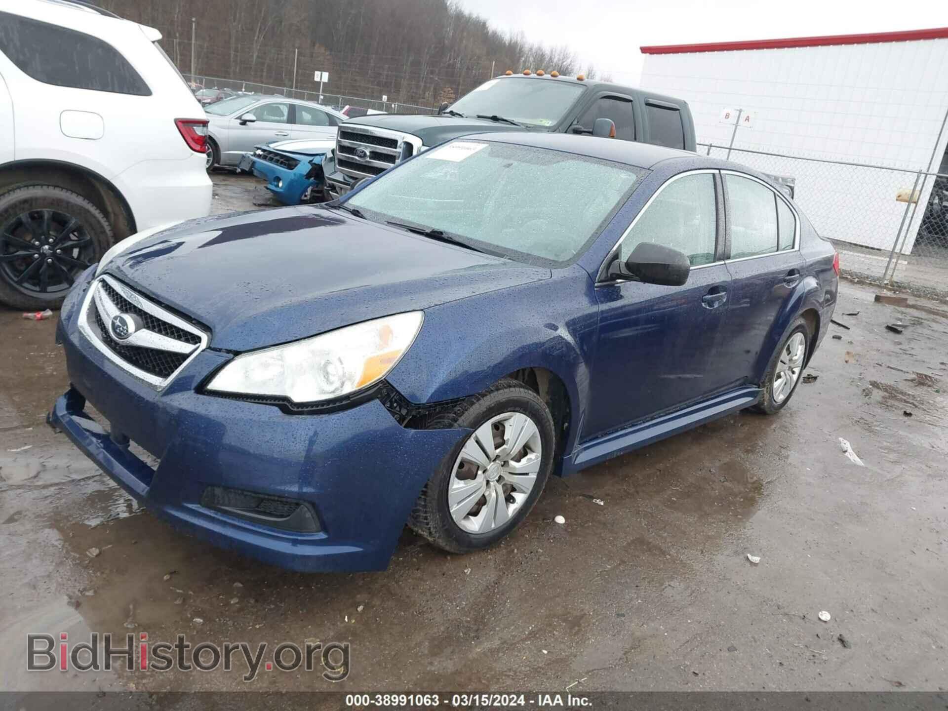 2011 SUBARU LEGACY - VIN: 4S3BMBA67B3251854 - Фото 2