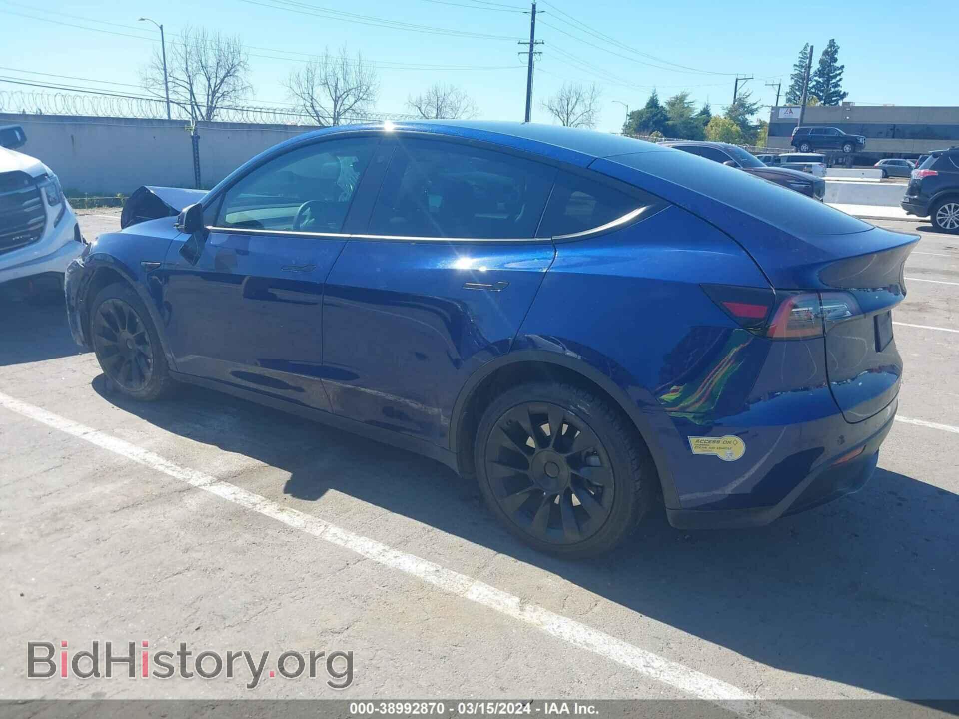2022 TESLA MODEL Y - VIN: 7SAYGAEE2NF558971 - Фото 3