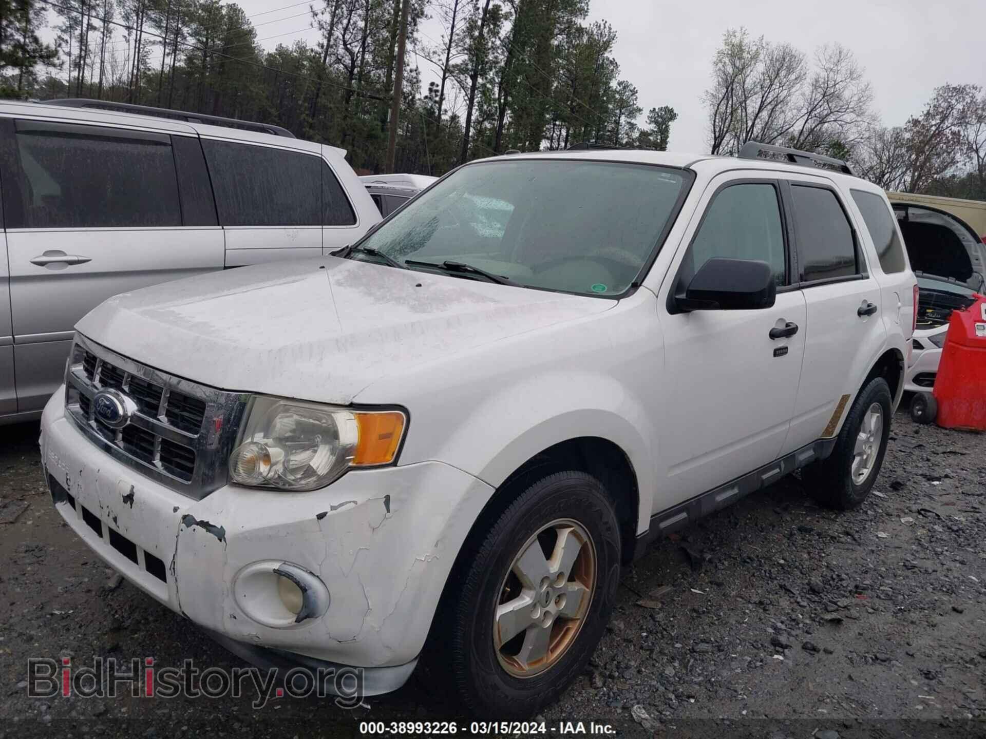 2011 FORD ESCAPE - VIN: 1FMCU9D72BKB29518 - Photo 2