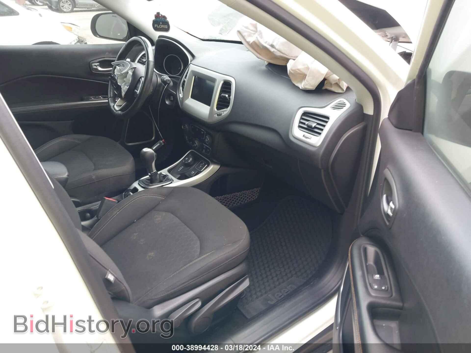 2019 JEEP COMPASS - VIN: 3C4NJDAB2KT847019 - Фото 5