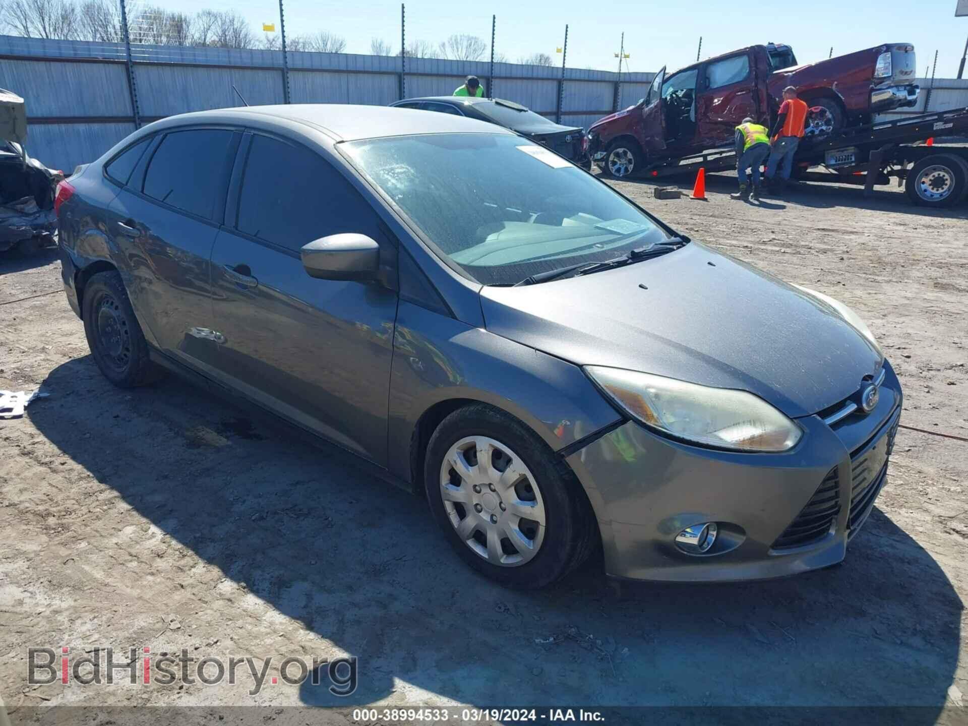 Фотография 1FAHP3F22CL318610 - FORD FOCUS 2012