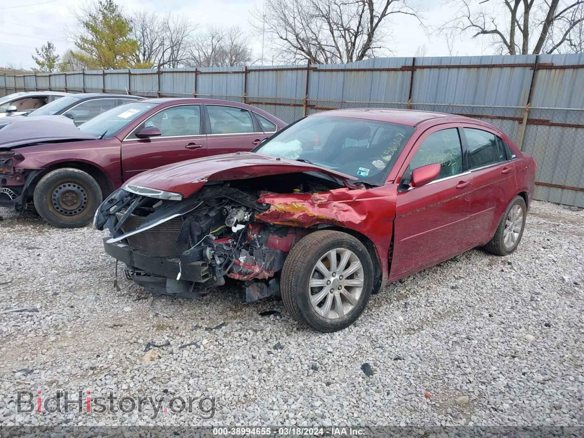 2013 CHRYSLER 200 - VIN: 1C3CCBBB0DN656307 - Фото 2