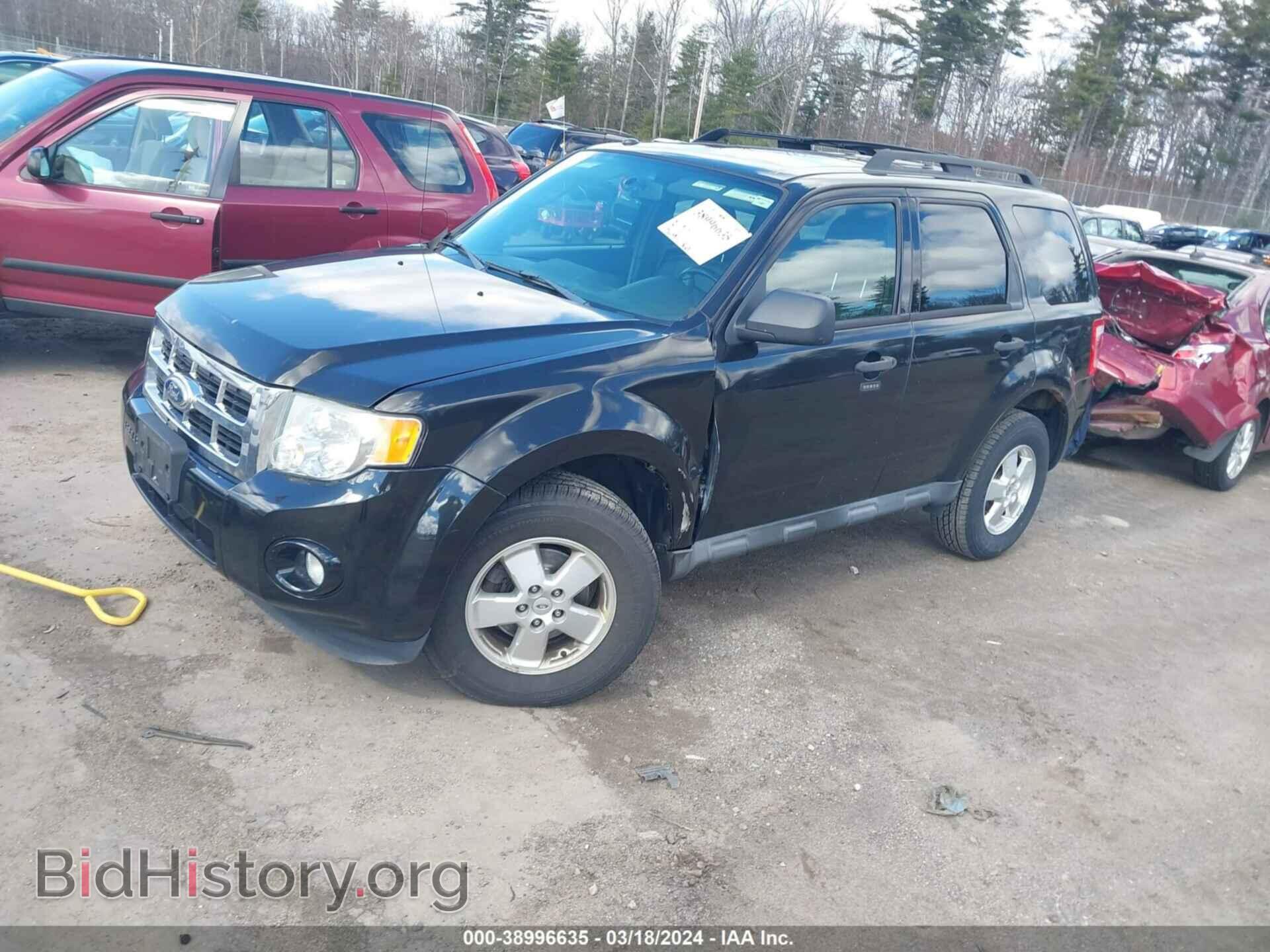 2011 FORD ESCAPE - VIN: 1FMCU9D77BKA12100 - Photo 2