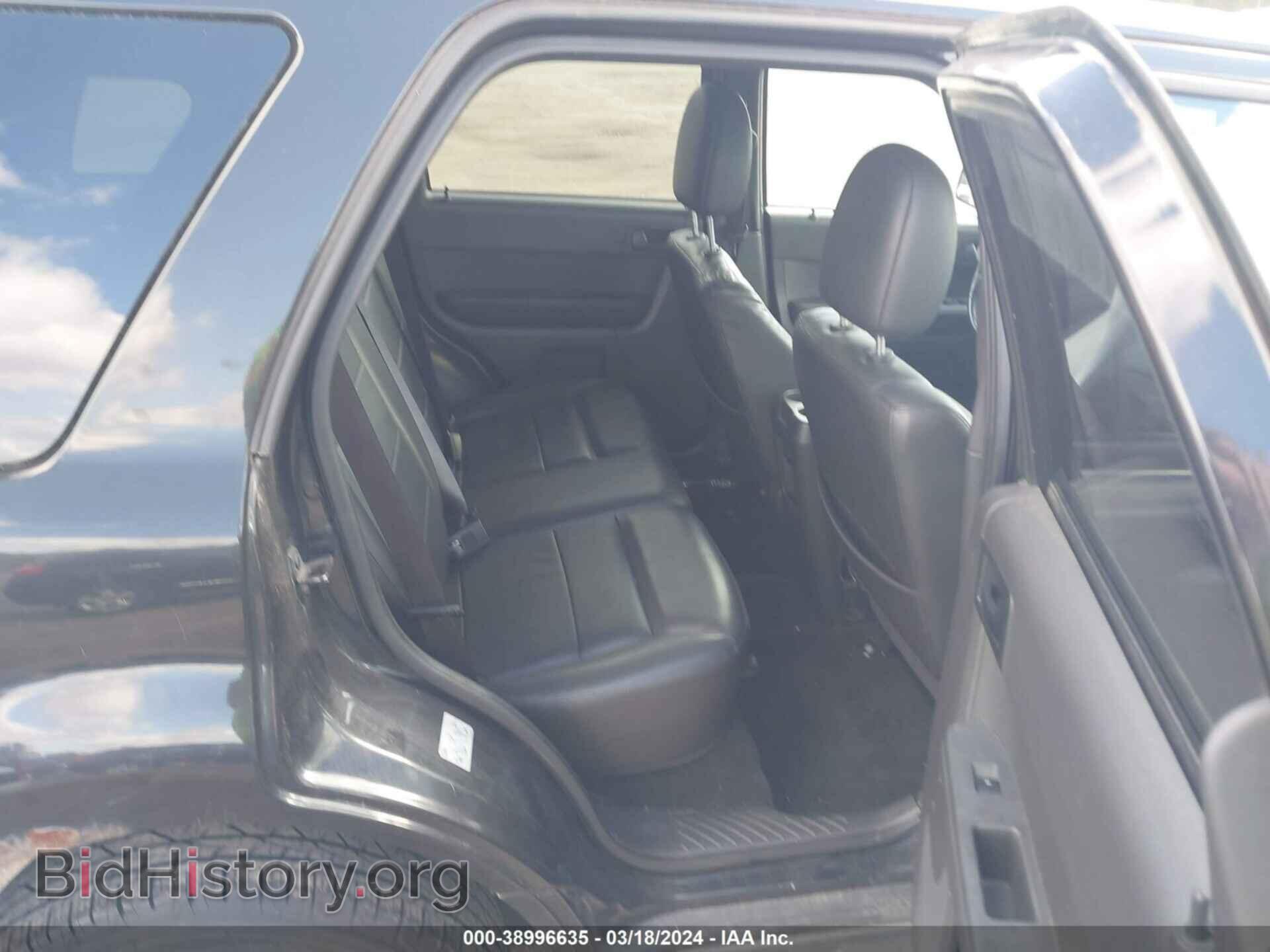 2011 FORD ESCAPE - VIN: 1FMCU9D77BKA12100 - Photo 8