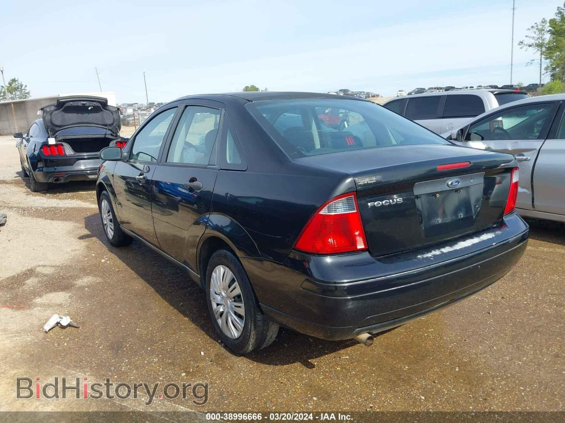 2007 FORD FOCUS - VIN: 1FAFP34N27W174856 - Фото 3