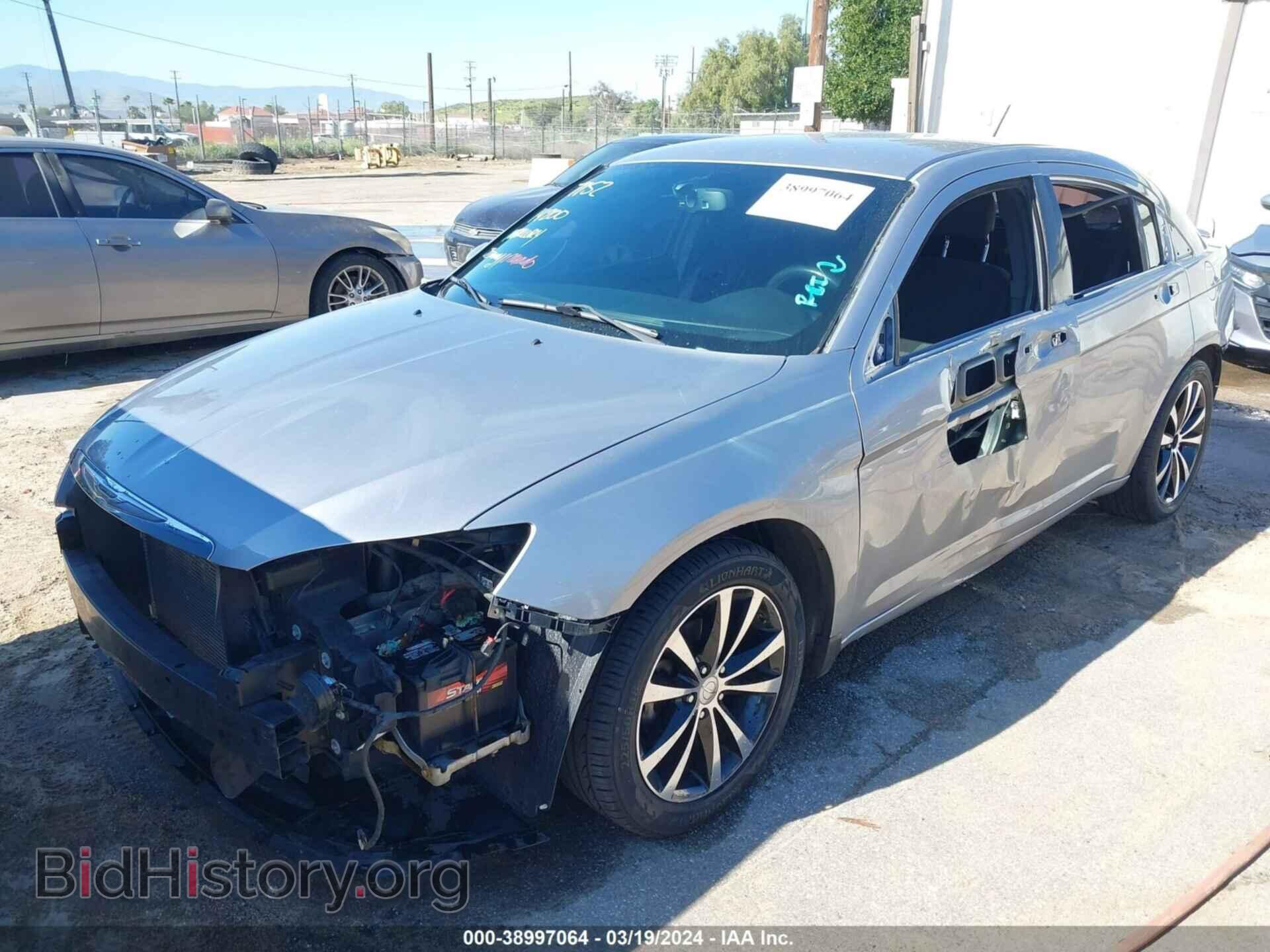 2014 CHRYSLER 200 - VIN: 1C3CCBBG6EN120409 - Фото 2