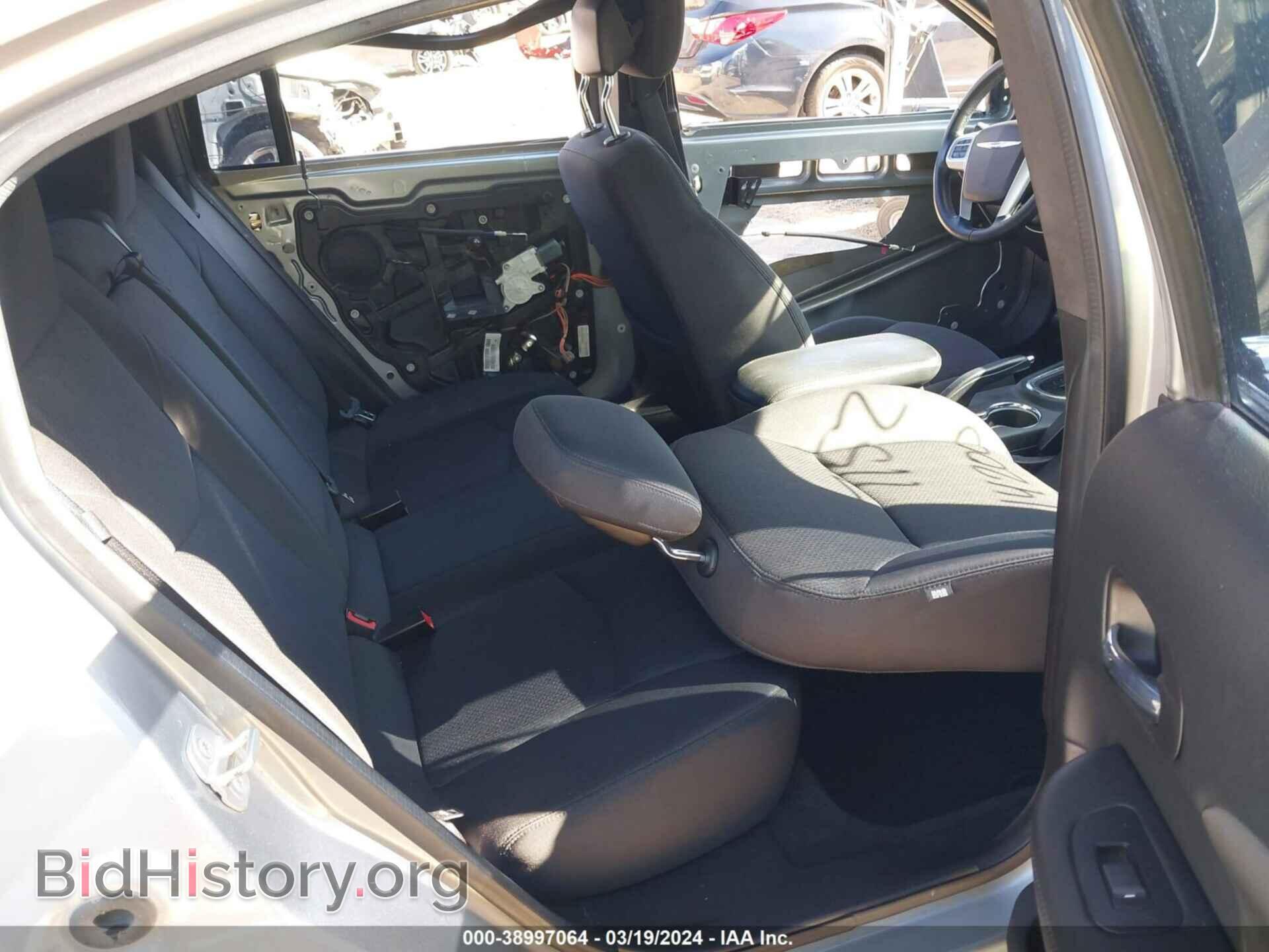 2014 CHRYSLER 200 - VIN: 1C3CCBBG6EN120409 - Фото 8