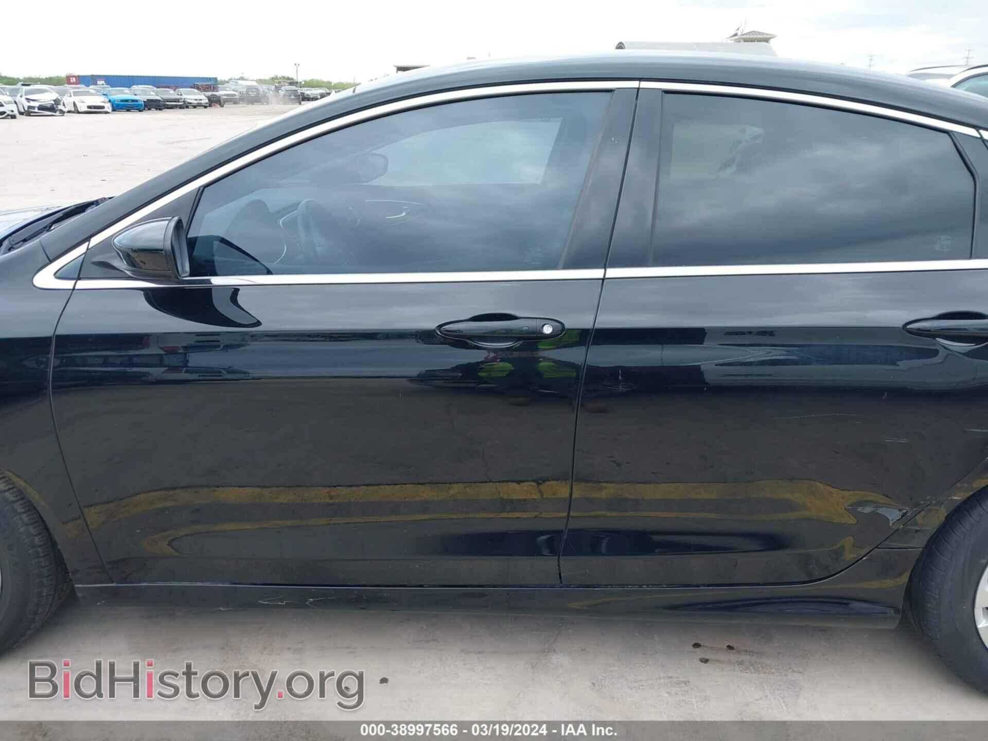 2016 CHRYSLER 200 - VIN: 1C3CCCFB0GN191645 - Фото 15