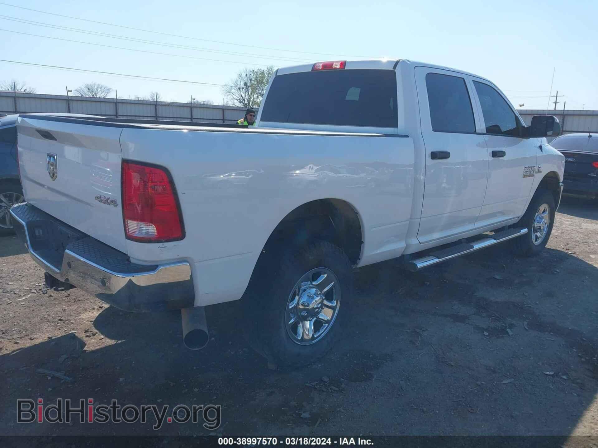 2018 RAM 2500 - VIN: 3C6UR5CL4JG206484 - Фото 4
