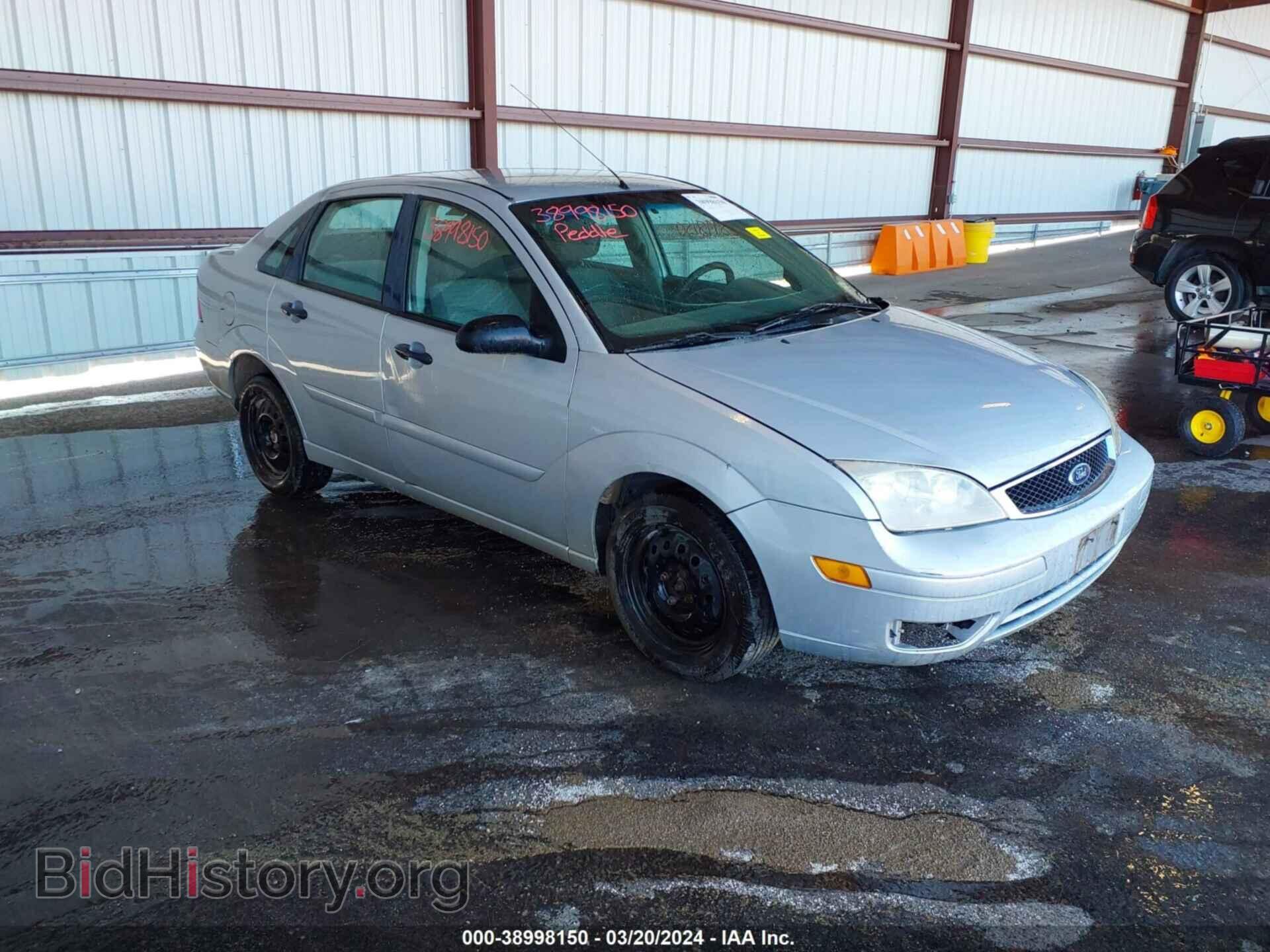 Photo 1FAFP34NX6W233666 - FORD FOCUS 2006