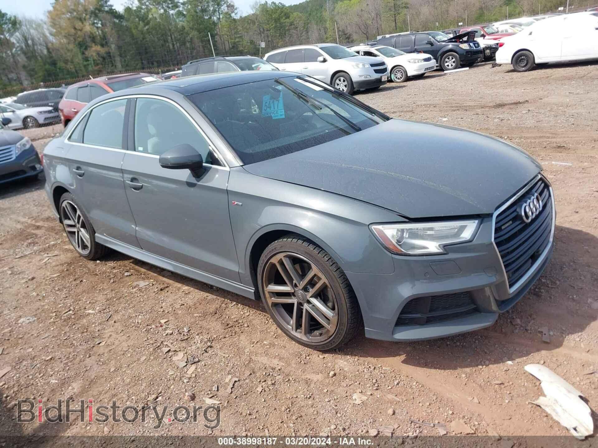Фотография WAUJ8GFF3H1039976 - AUDI A3 2017