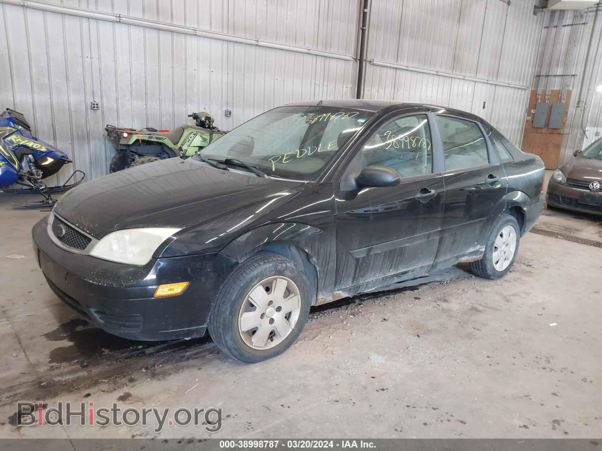 2006 FORD FOCUS - VIN: 1FAFP34N56W247099 - Фото 2