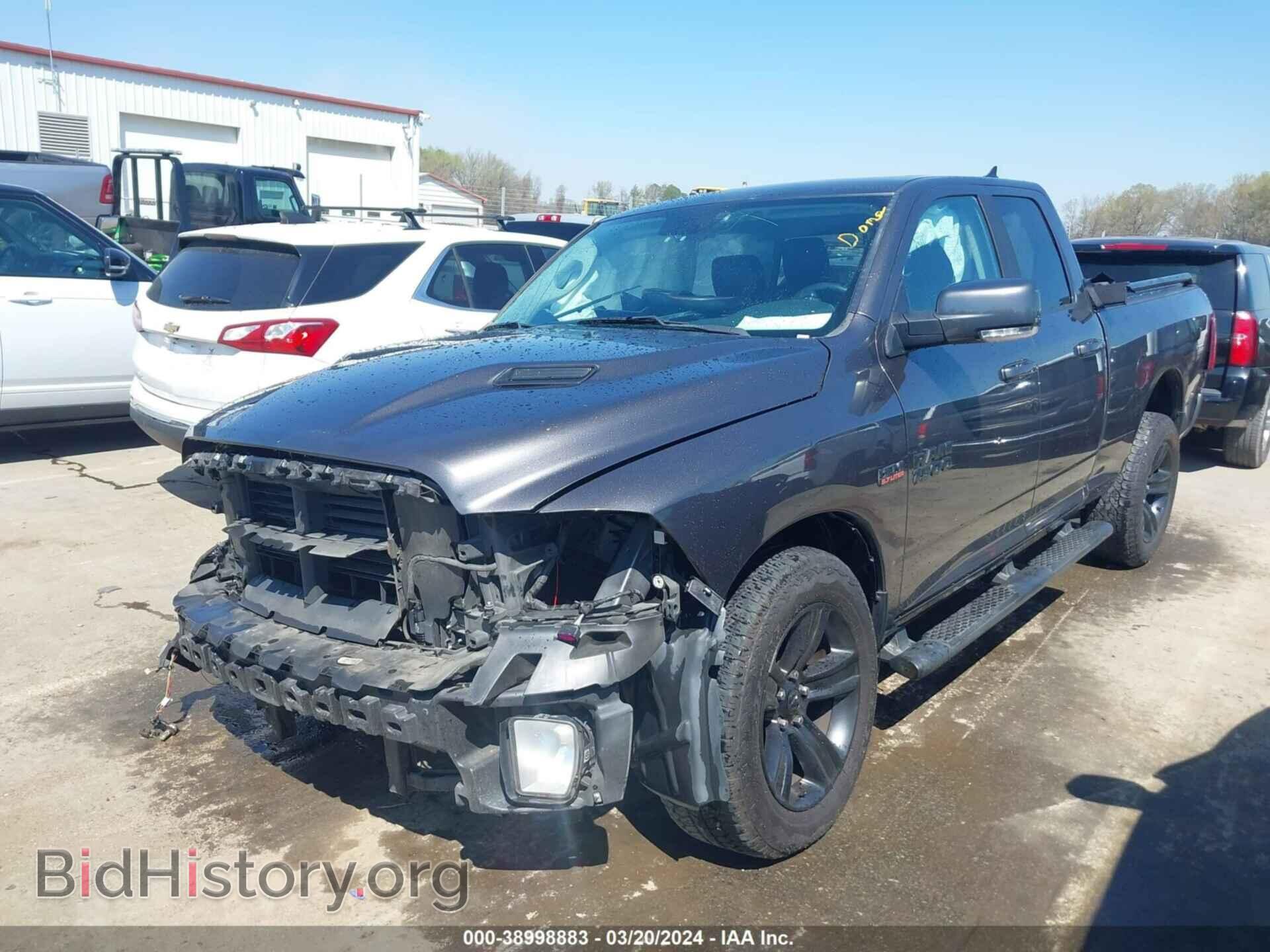 2018 RAM 1500 - VIN: 1C6RR7HTXJS134435 - Фото 2
