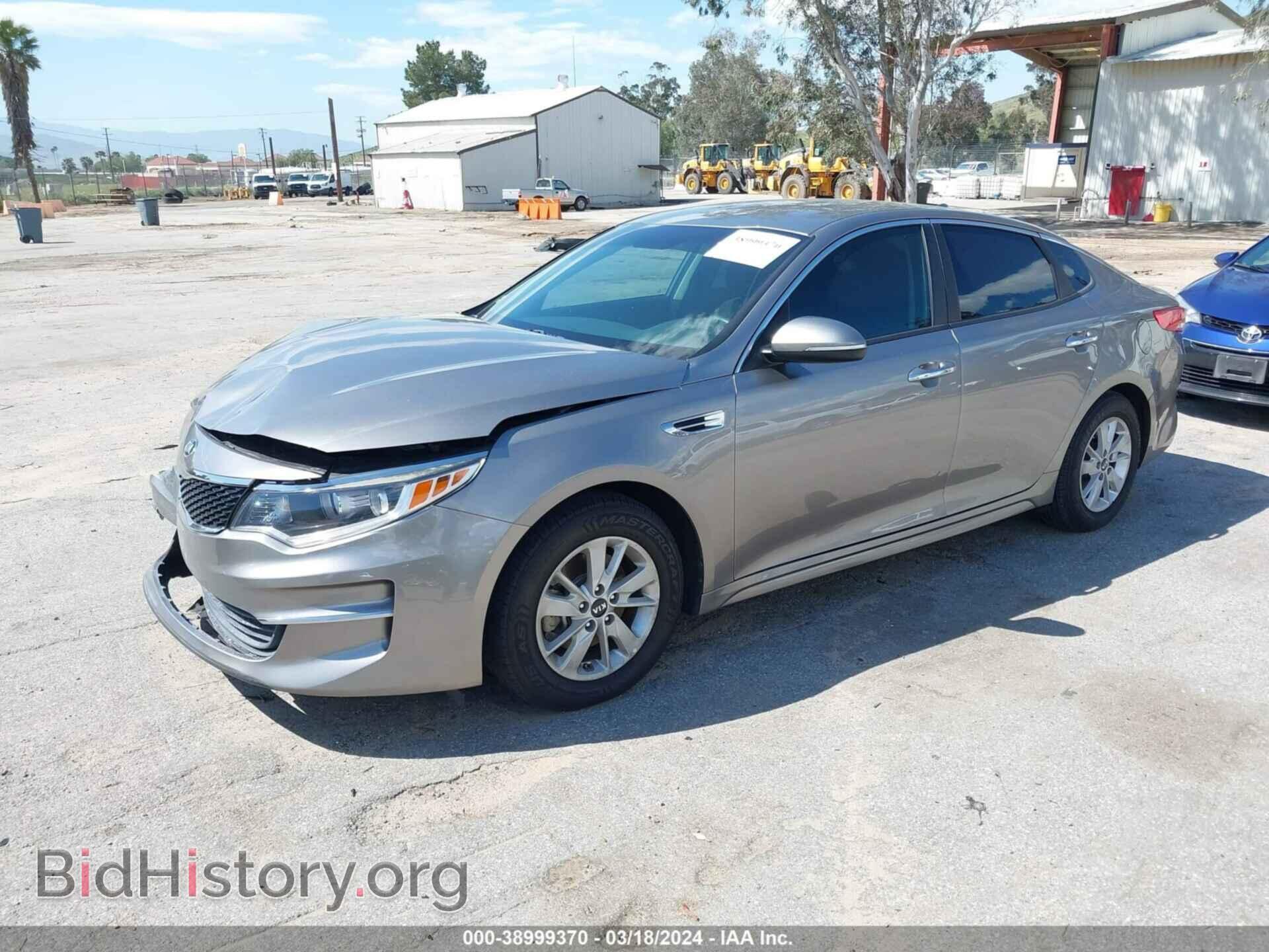 2018 KIA OPTIMA - VIN: 5XXGT4L33JG180593 - Фото 2