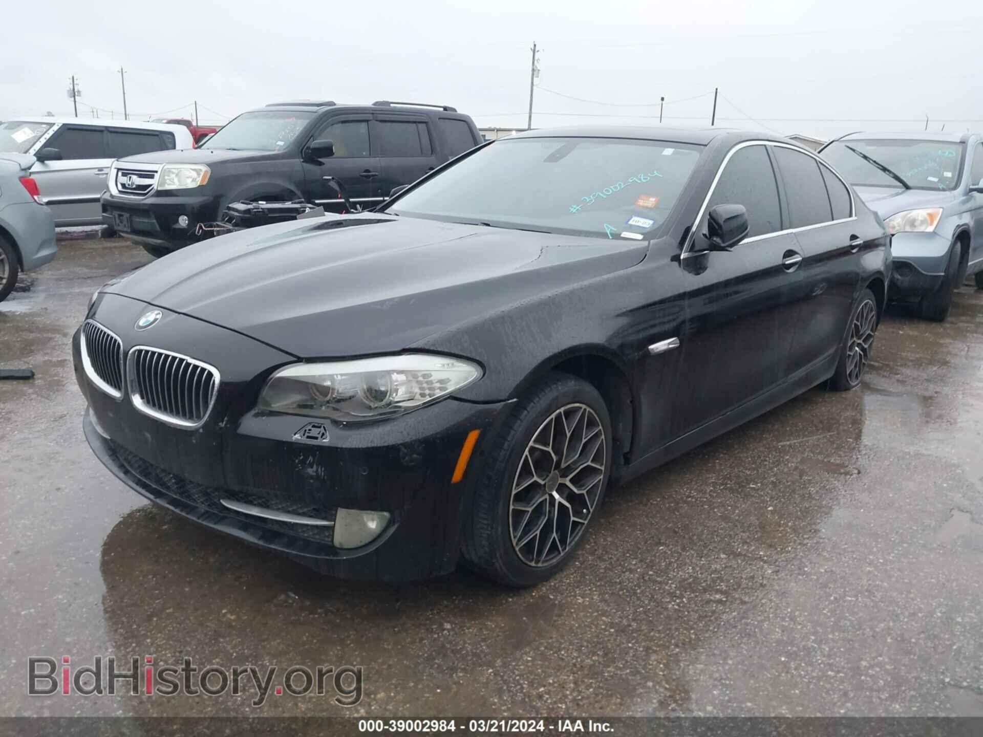 2012 BMW 528I - VIN: WBAXG5C51CC594256 - Фото 2