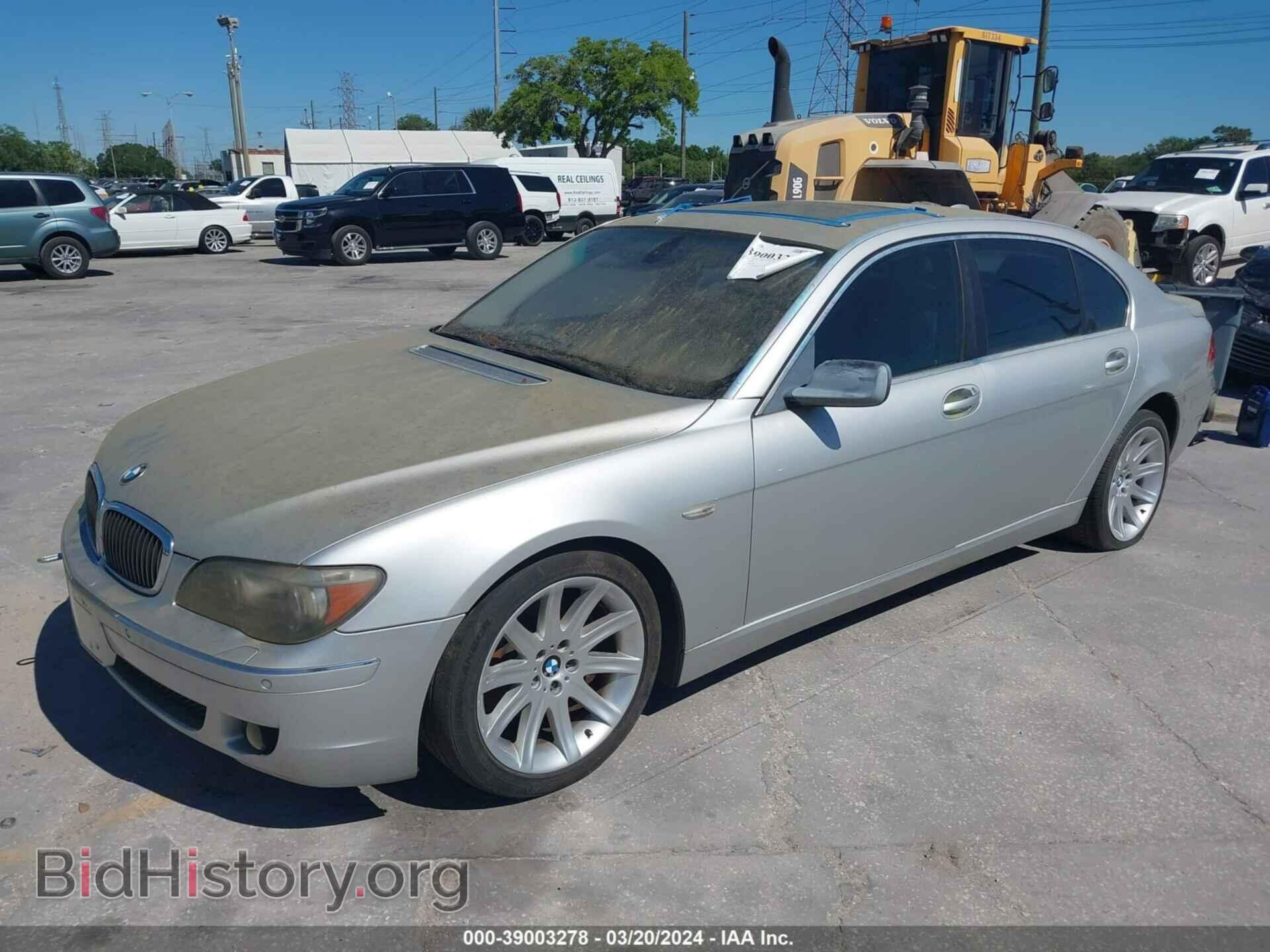 2006 BMW 750LI - VIN: WBAHN83546BT33889 - Photo 2