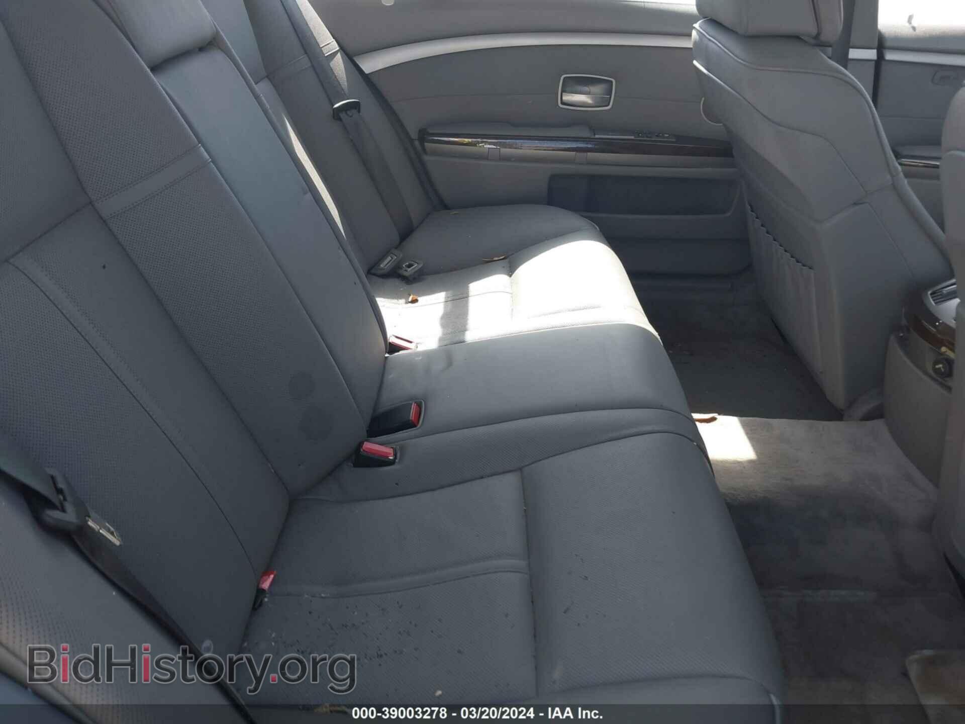 2006 BMW 750LI - VIN: WBAHN83546BT33889 - Photo 8