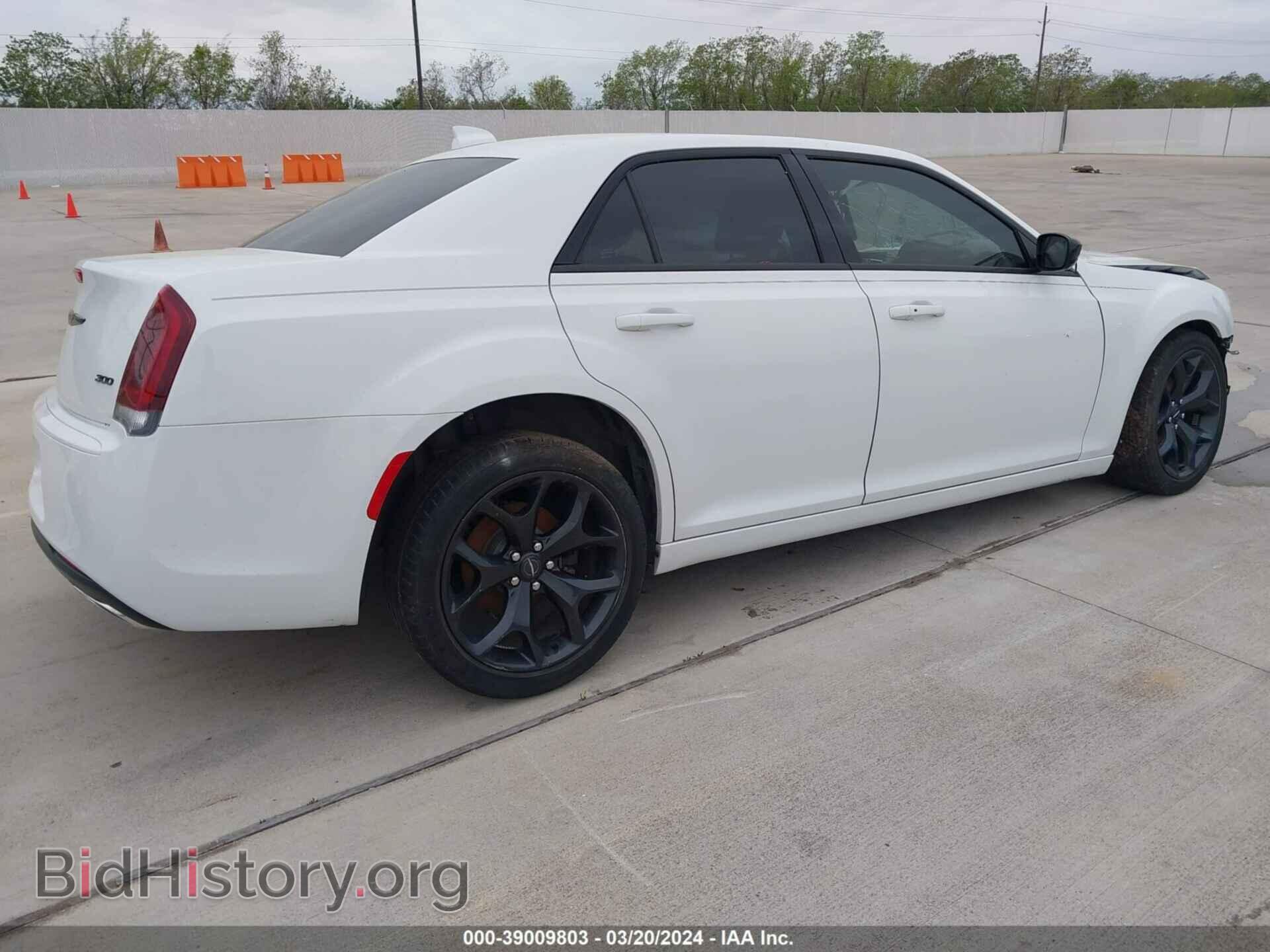 2021 CHRYSLER 300 - VIN: 2C3CCAAG0MH541478 - Фото 4