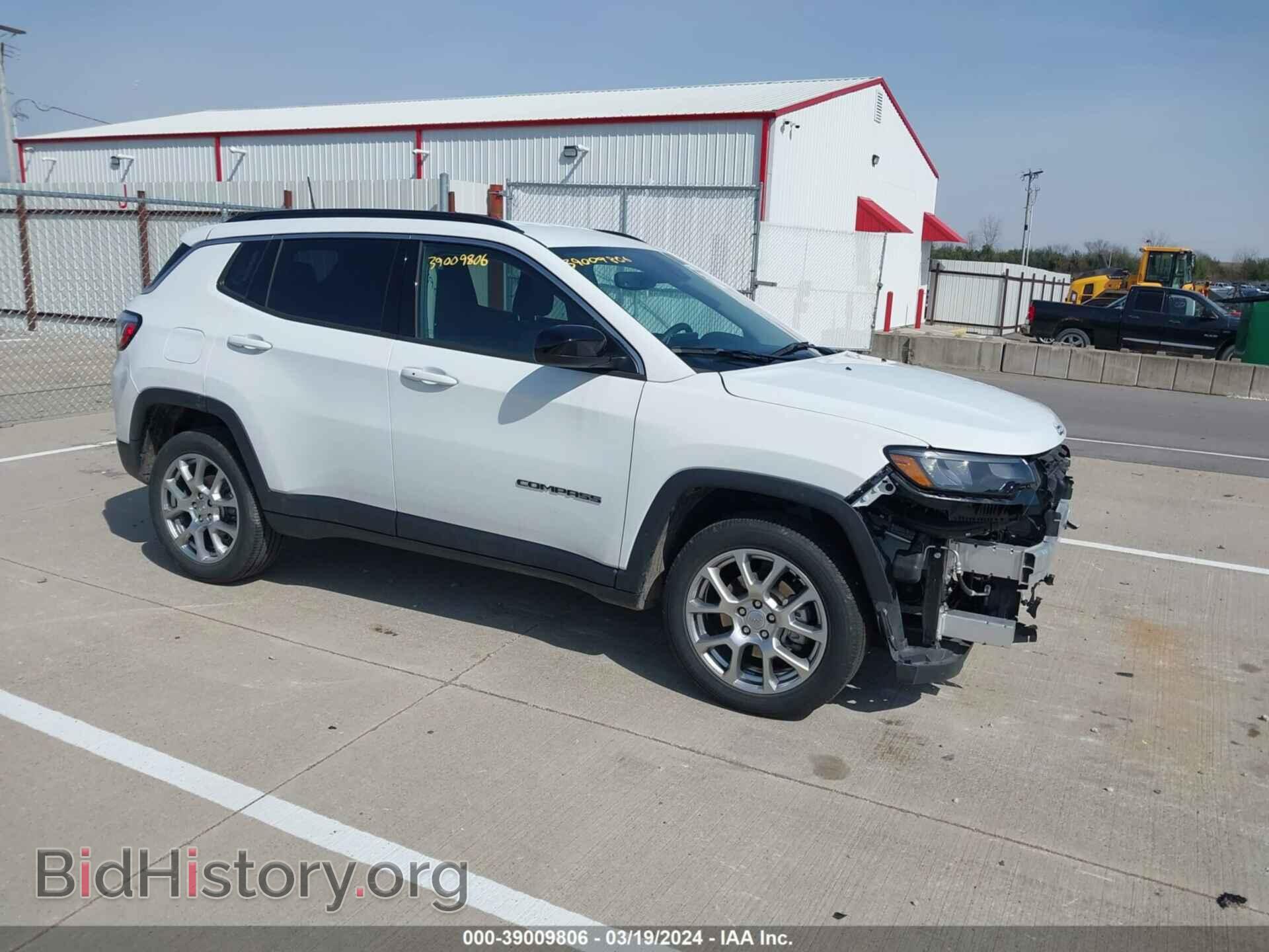 Photo 3C4NJDFB4NT213028 - JEEP COMPASS 2022