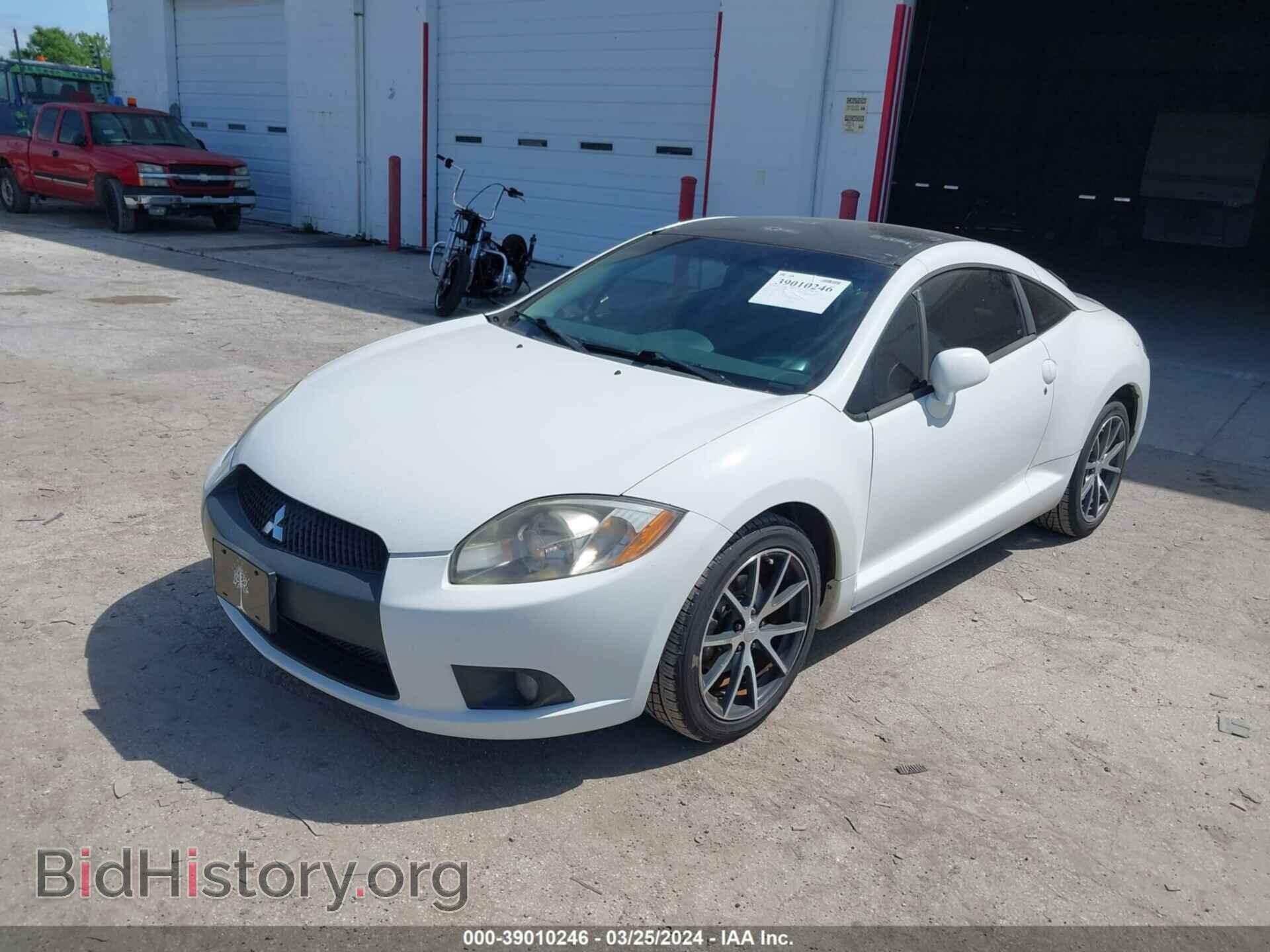 2011 MITSUBISHI ECLIPSE - VIN: 4A31K5DF6BE010982 - Photo 2