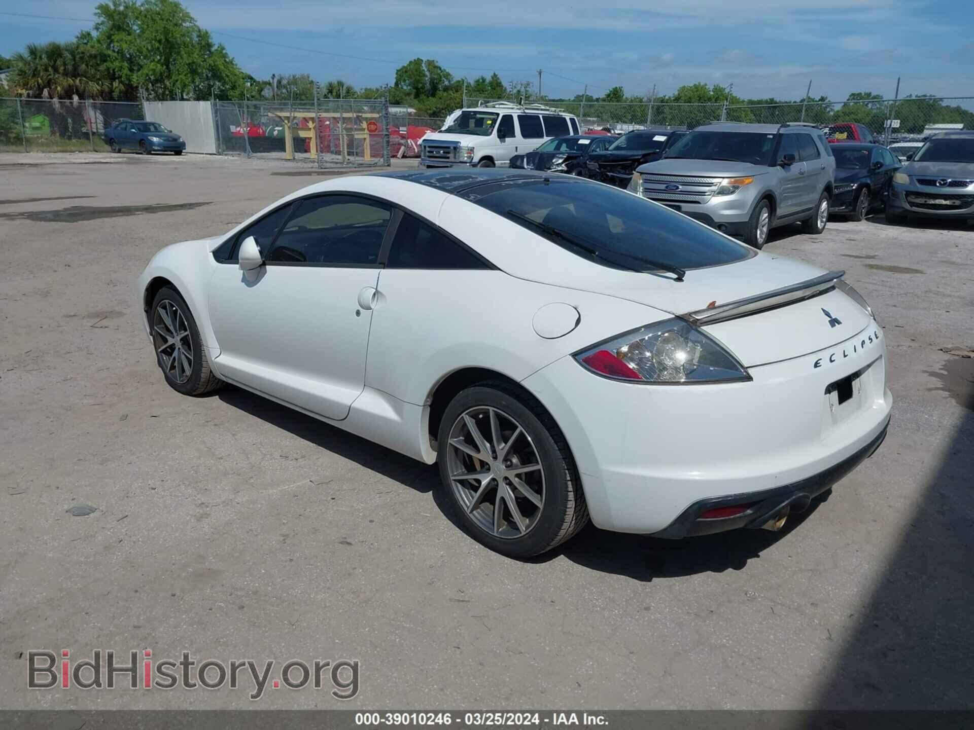 2011 MITSUBISHI ECLIPSE - VIN: 4A31K5DF6BE010982 - Photo 3