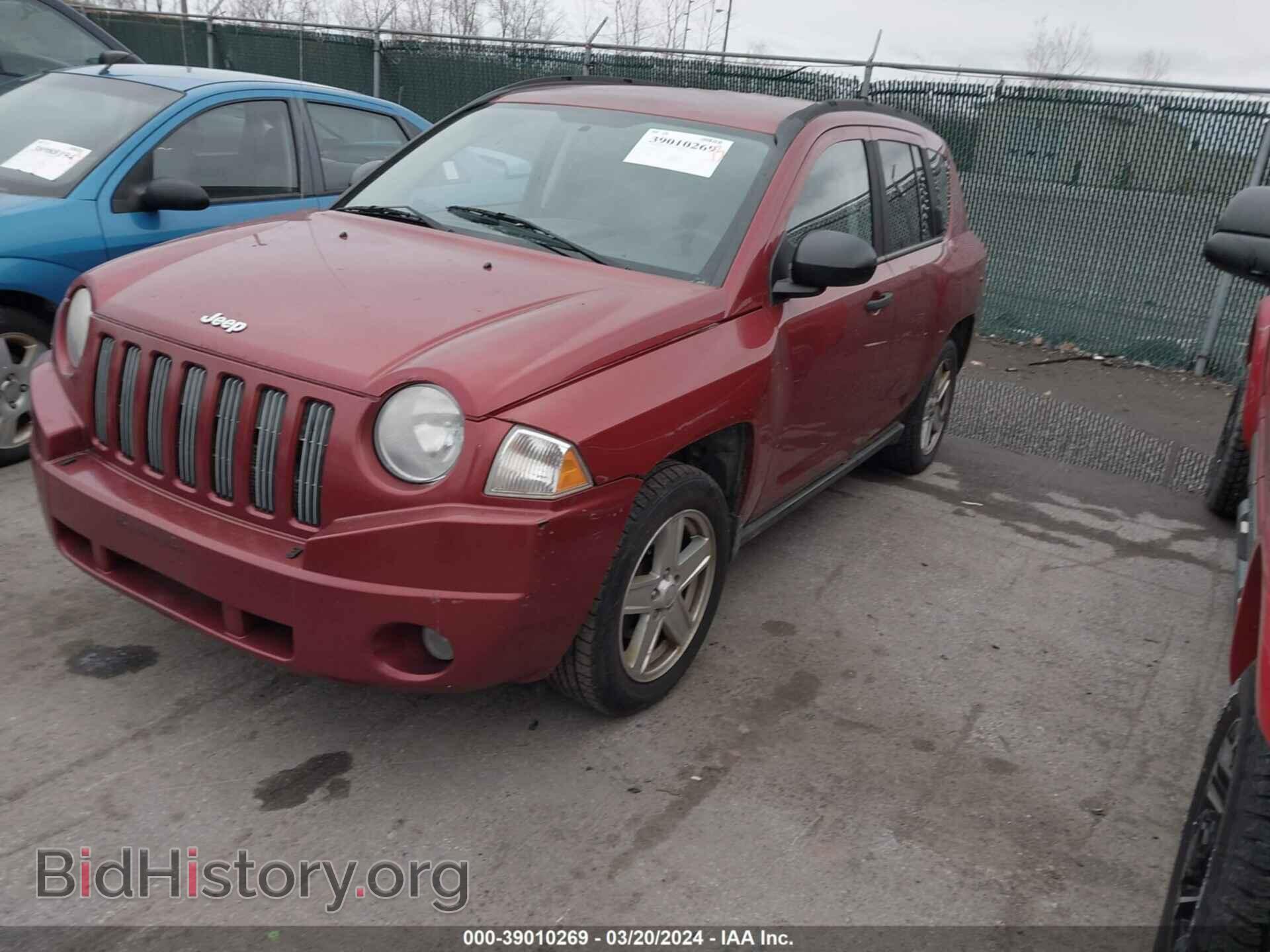 2007 JEEP COMPASS - VIN: 1J8FT47W17D357881 - Фото 2