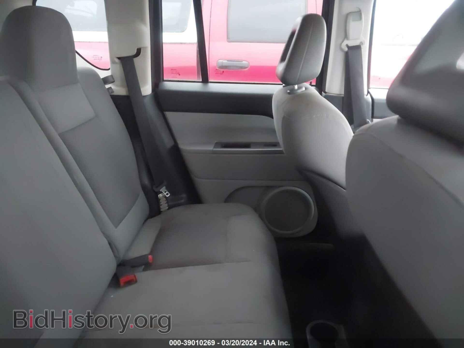 2007 JEEP COMPASS - VIN: 1J8FT47W17D357881 - Фото 8
