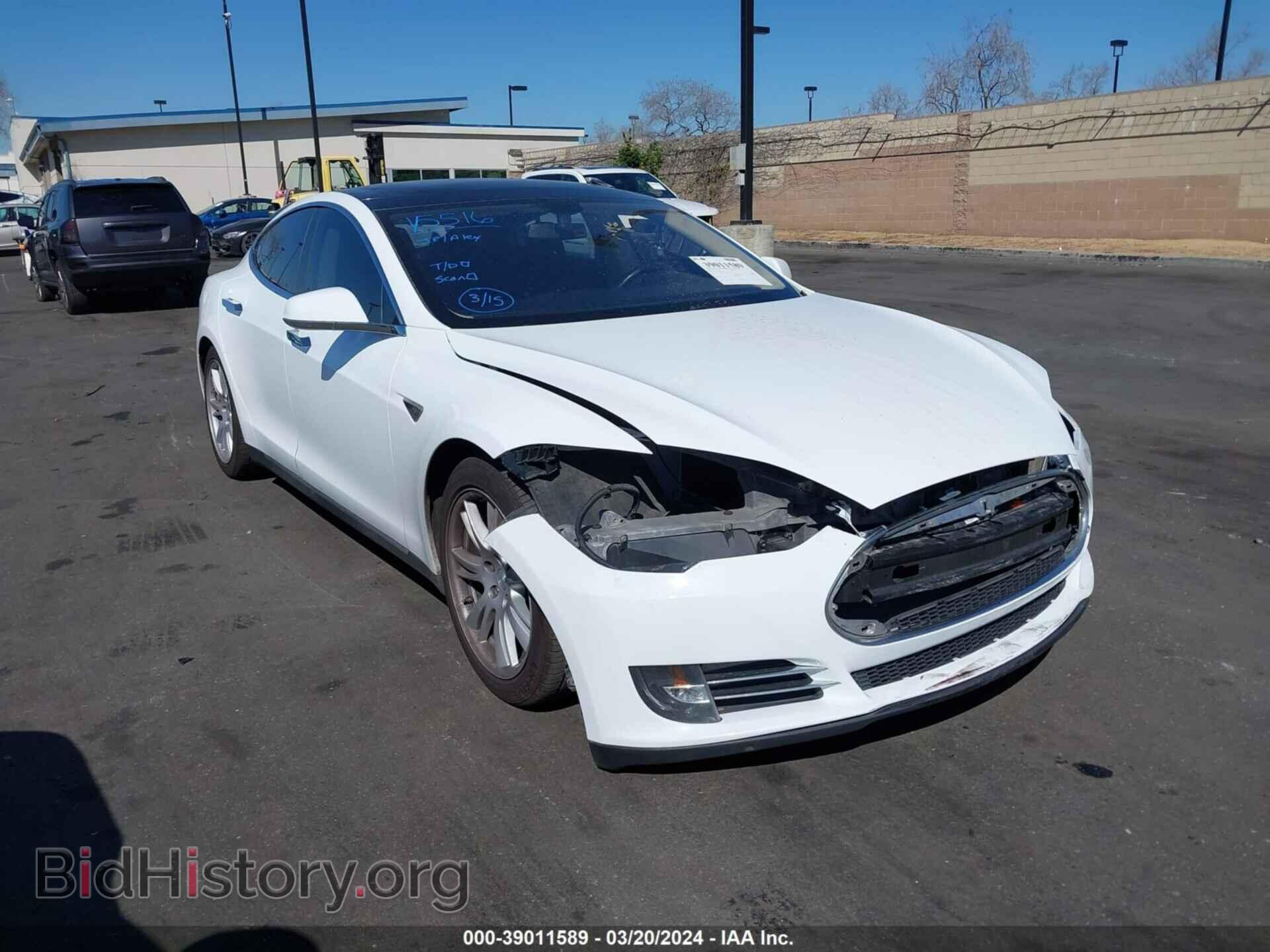 Фотография 5YJSA1CG1DFP04008 - TESLA MODEL S 2013