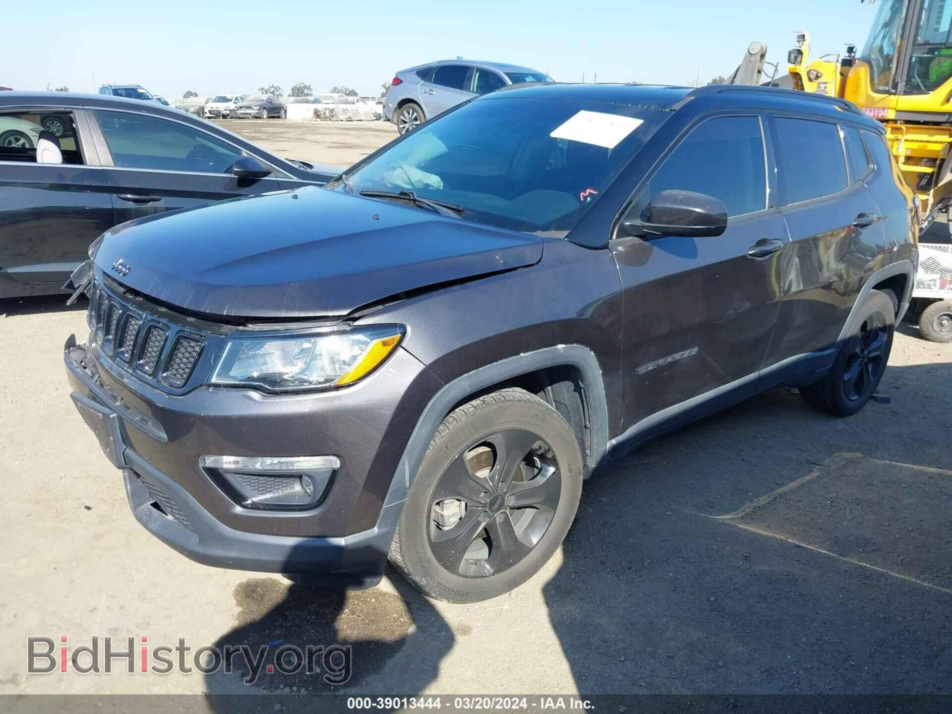 2018 JEEP COMPASS - VIN: 3C4NJCBB7JT322478 - Фото 2