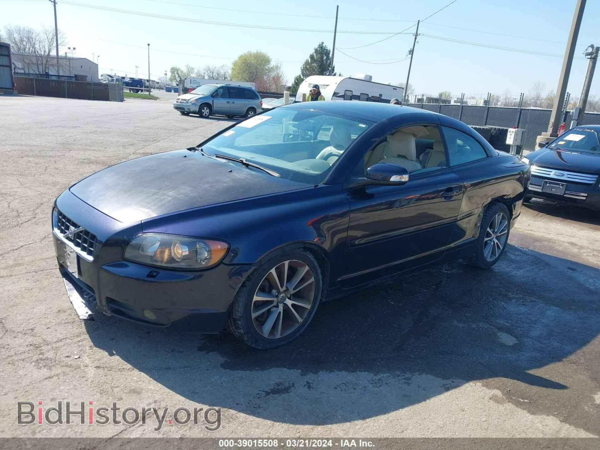 2009 VOLVO C70 - VIN: YV1MC67239J078664 - Фото 2