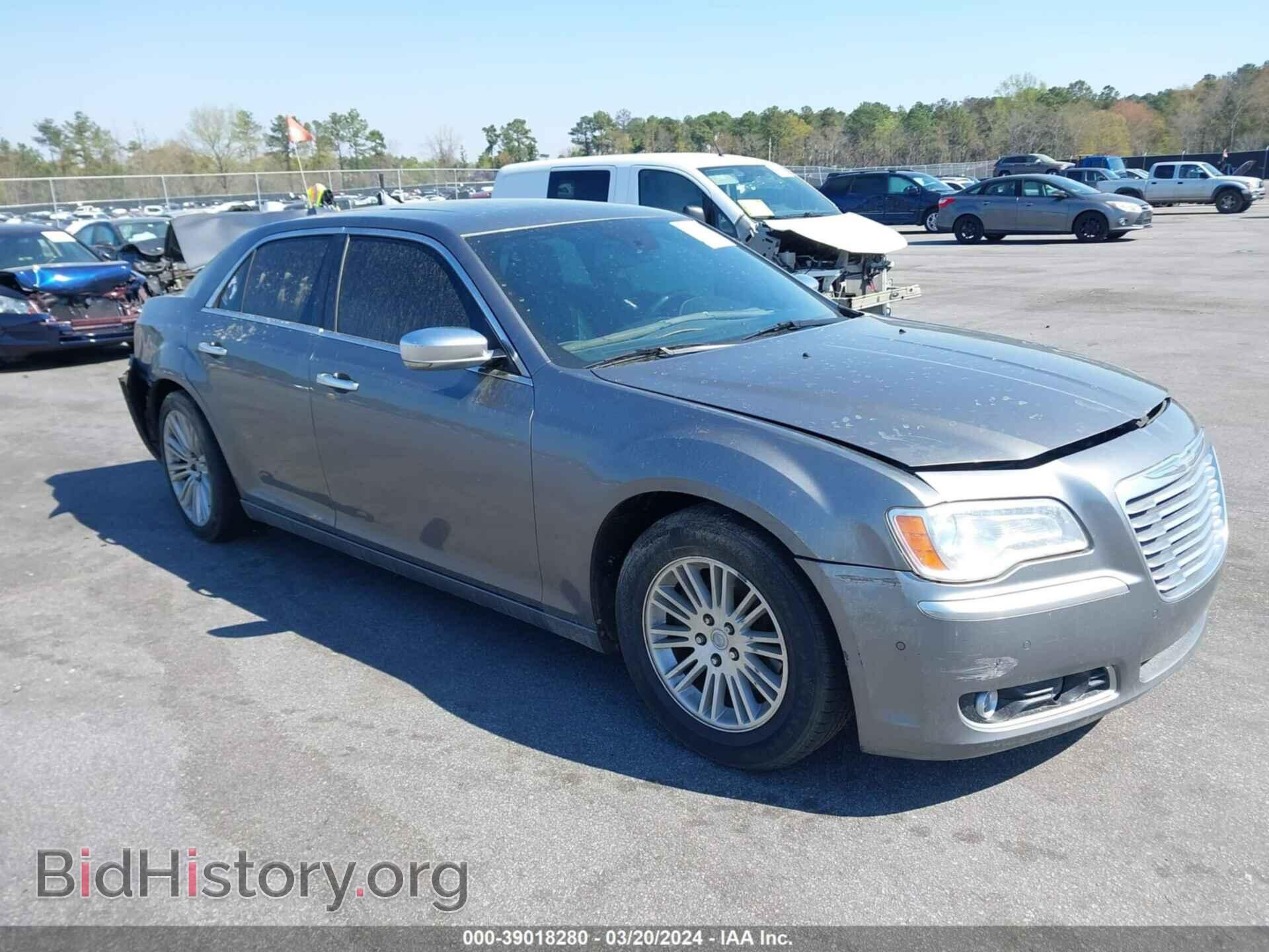 Фотография 2C3CCACG0CH227762 - CHRYSLER 300 2012