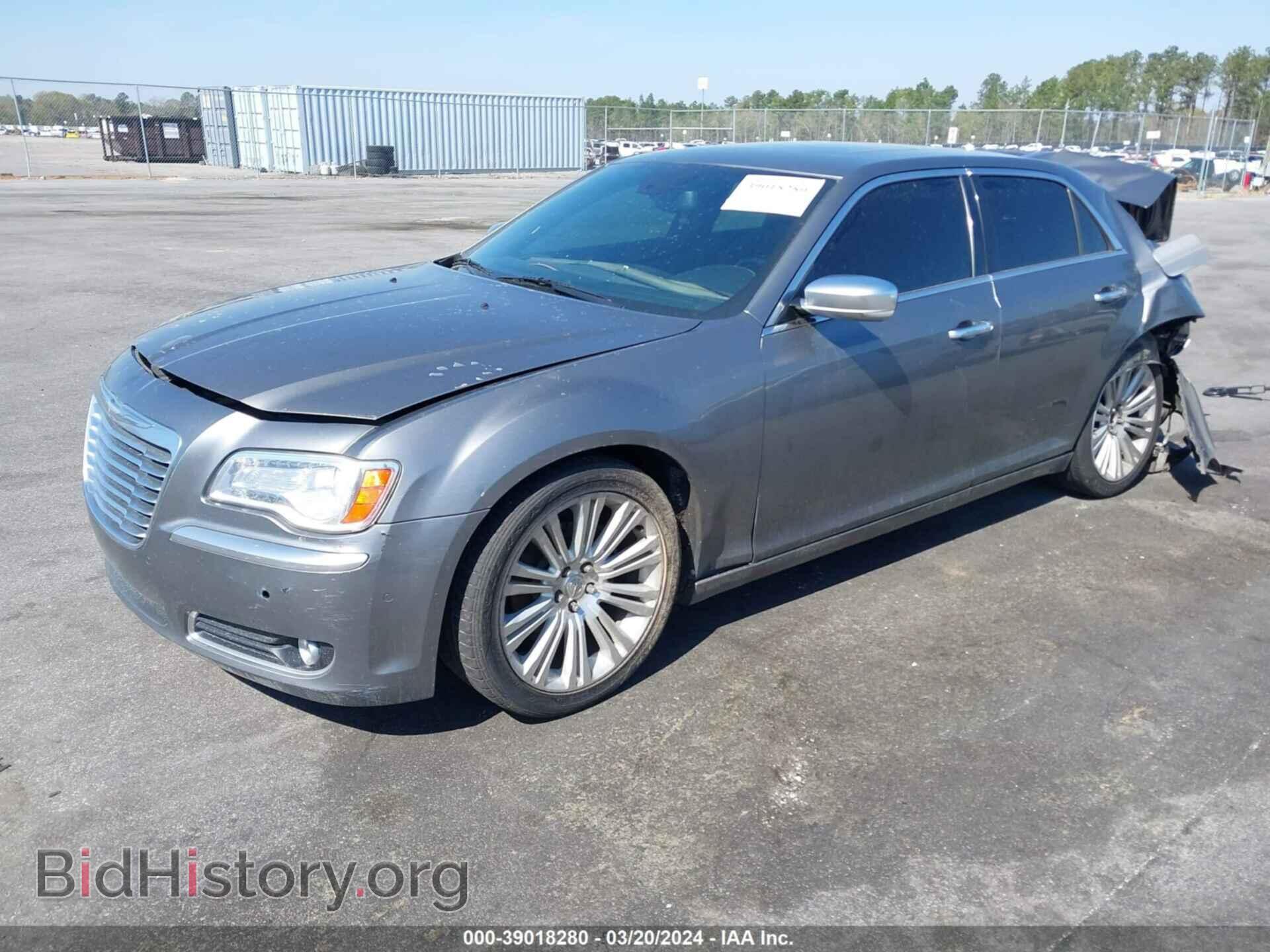2012 CHRYSLER 300 - VIN: 2C3CCACG0CH227762 - Фото 2