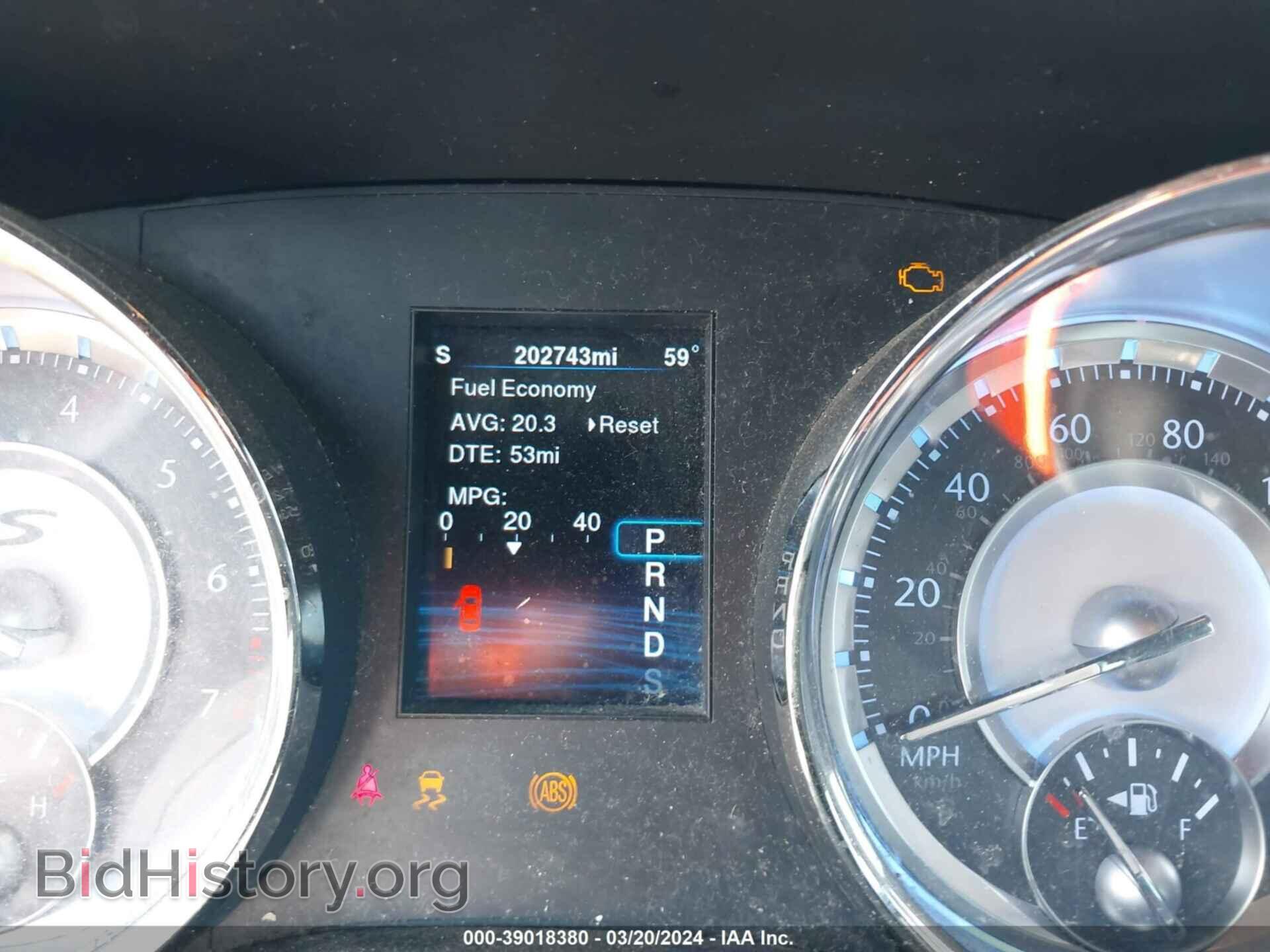 2014 CHRYSLER 300 - VIN: 2C3CCABG1EH164420 - Фото 7