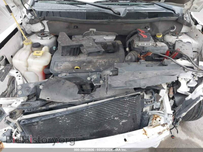 2011 Jeep COMPASS (VIN 1J4NF1FB9BD134028) — photo 10 of 17
