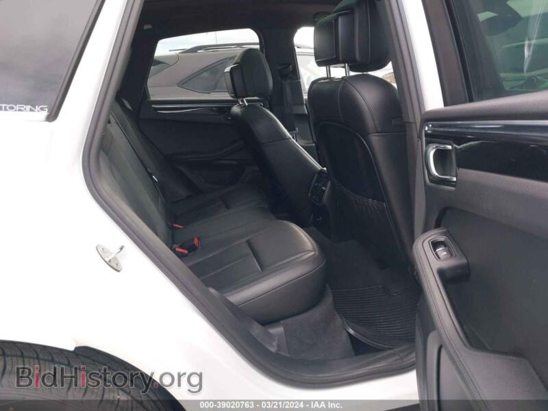 2016 Porsche MACAN (VIN WP1AB2A59GLB45971) — фото 8 из 16