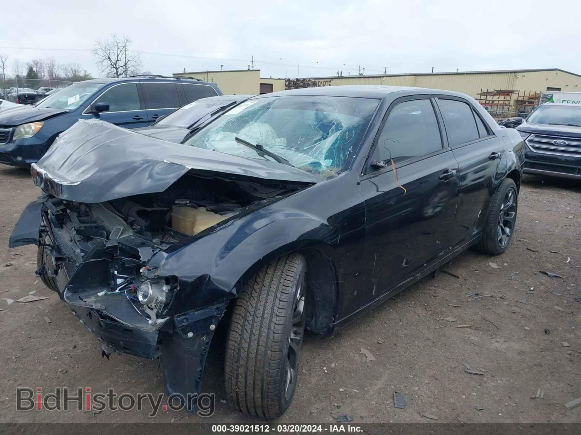2014 CHRYSLER 300 - VIN: 2C3CCAGG3EH273776 - Фото 2