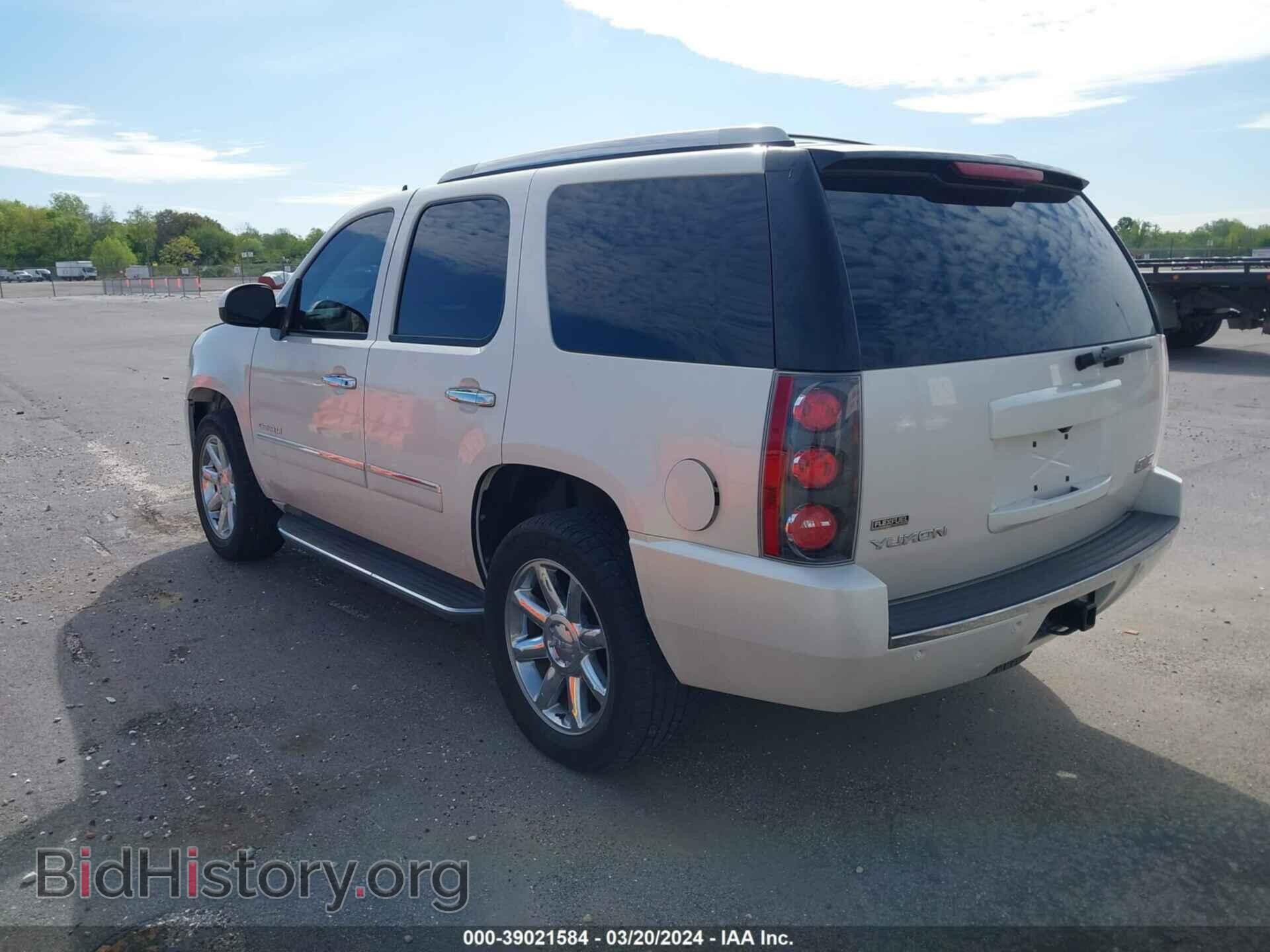 2011 GMC YUKON - VIN: 1GKS1EEF0BR394375 - Photo 3