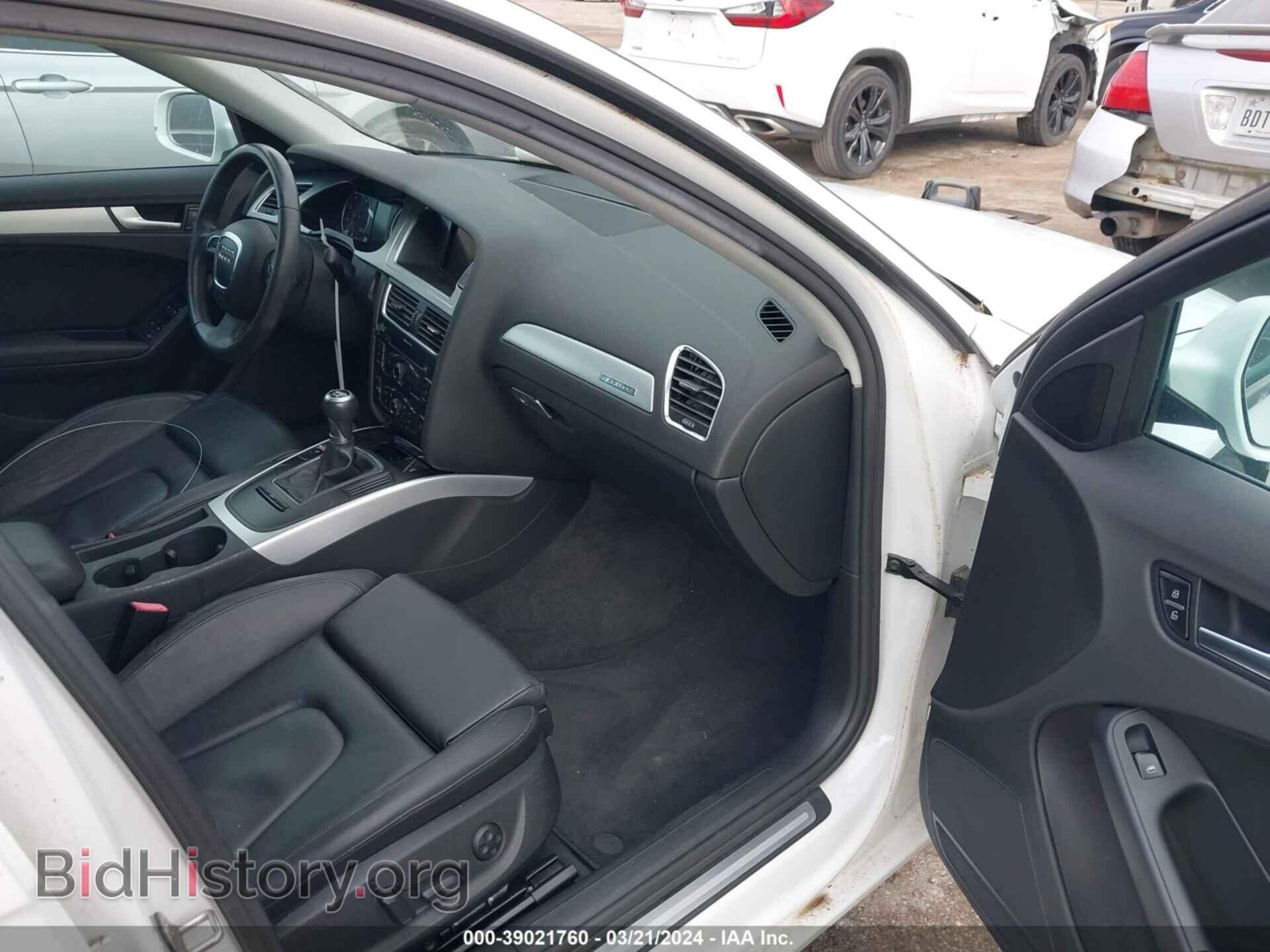 2011 AUDI A4 - VIN: WAUDFAFL3BN044424 - Фото 5