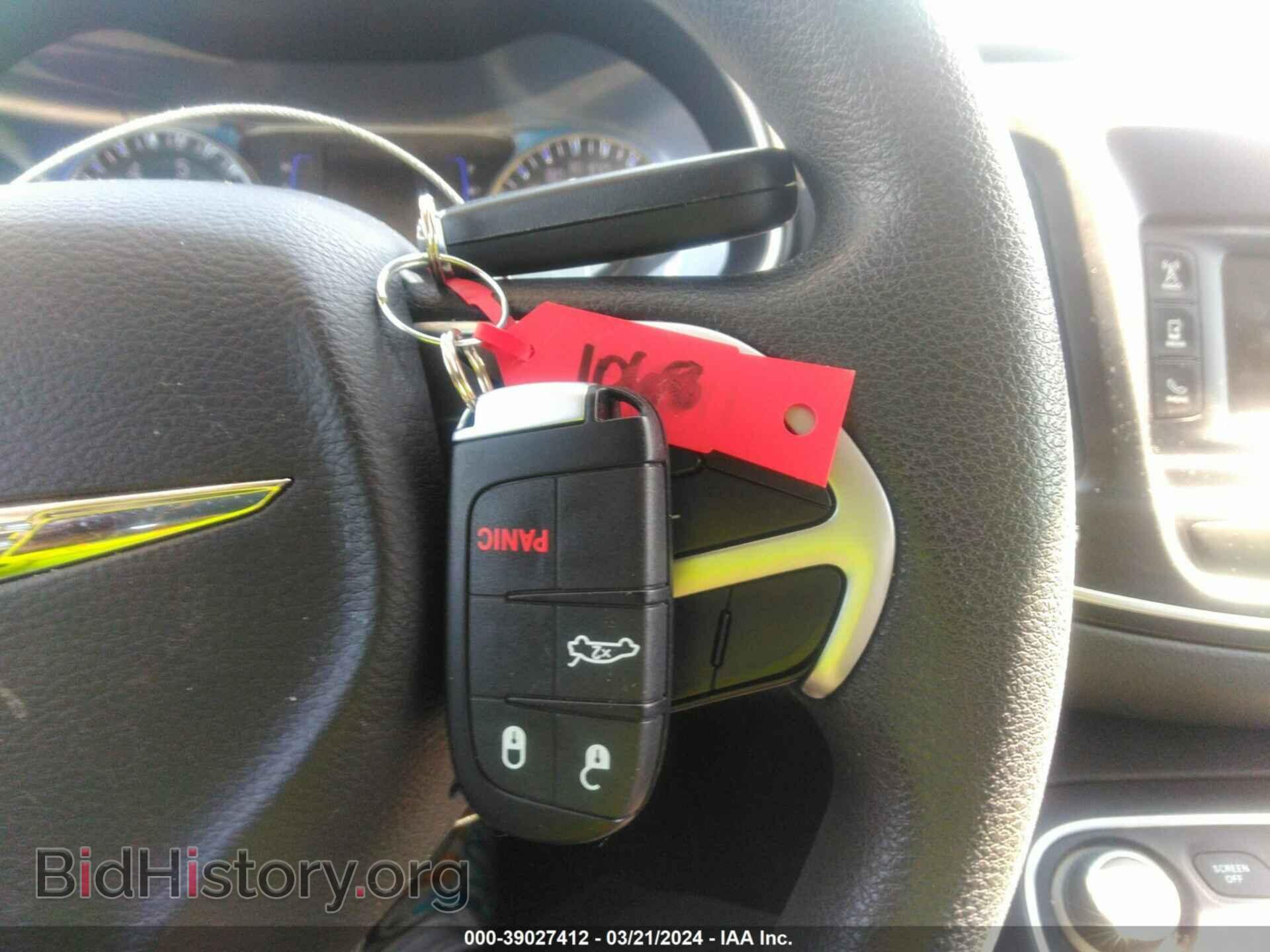 2015 CHRYSLER 200 - VIN: 1C3CCCAB5FN715961 - Фото 11