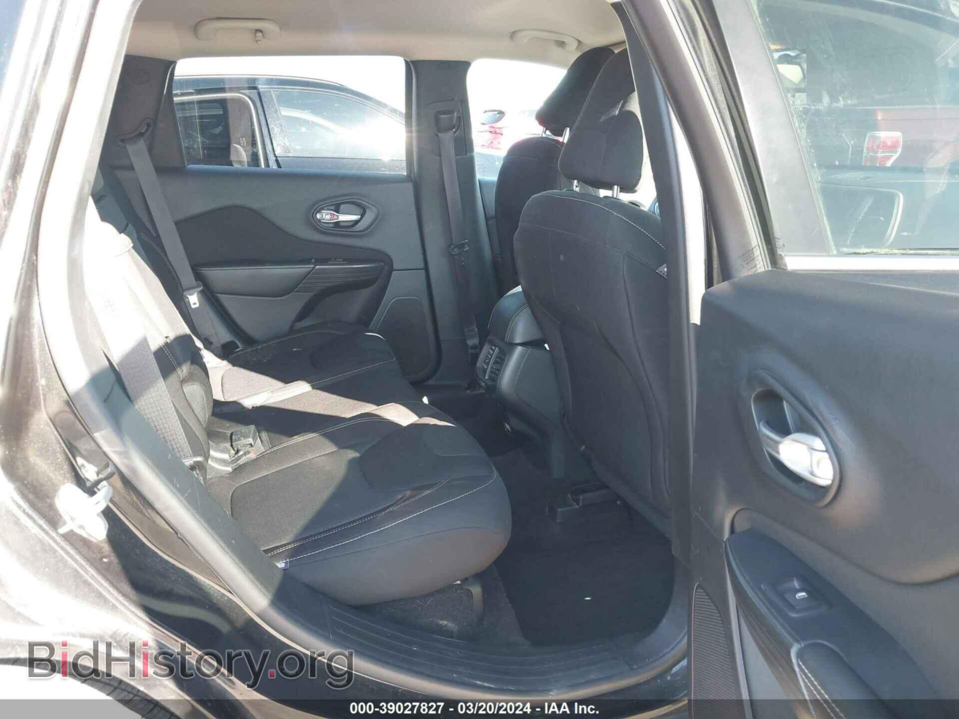 2016 JEEP CHEROKEE - VIN: 1C4PJMCS1GW251701 - Фото 8