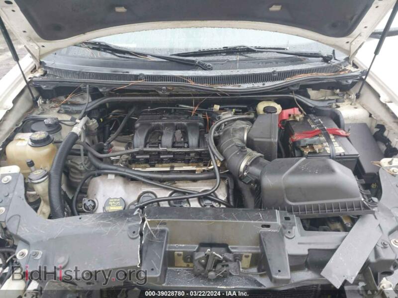 2011 Ford FLEX (VIN 2FMGK5DC4BBD11275) — photo 10 of 16