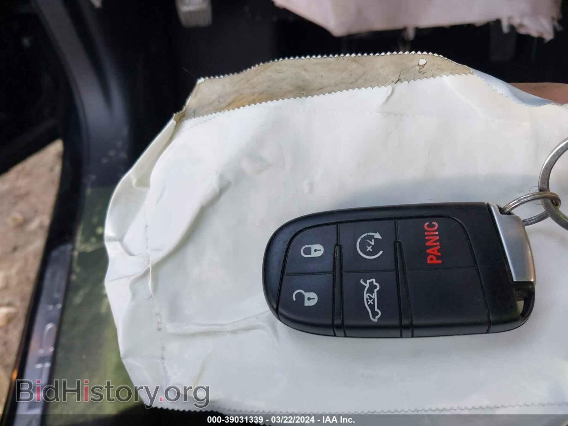 2012 CHRYSLER 300C - VIN: 2C3CCAET9CH147077 - Фото 11