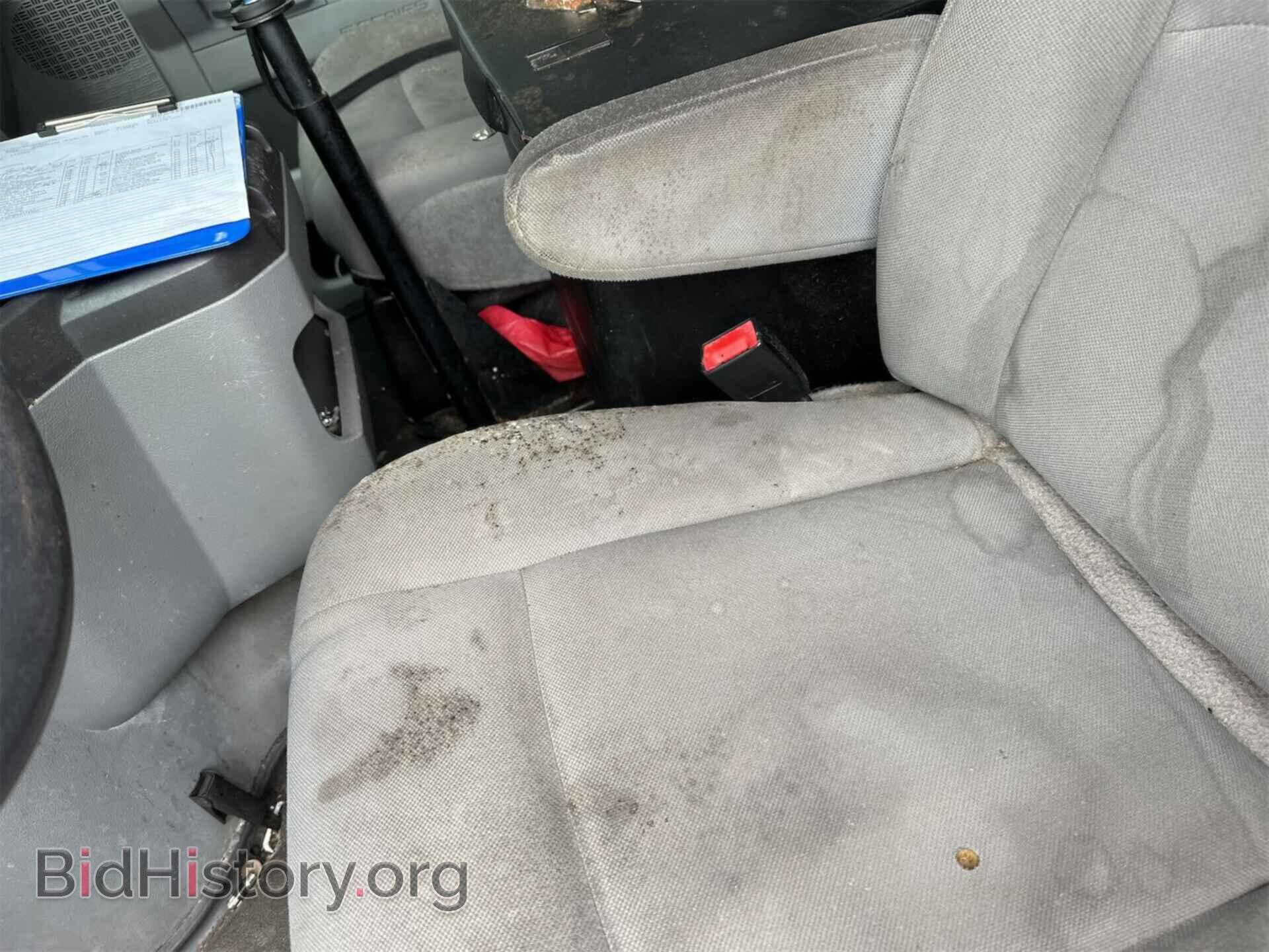2011 FORD E-250 - VIN: 1FTNE2EL0BDB35335 - Photo 2