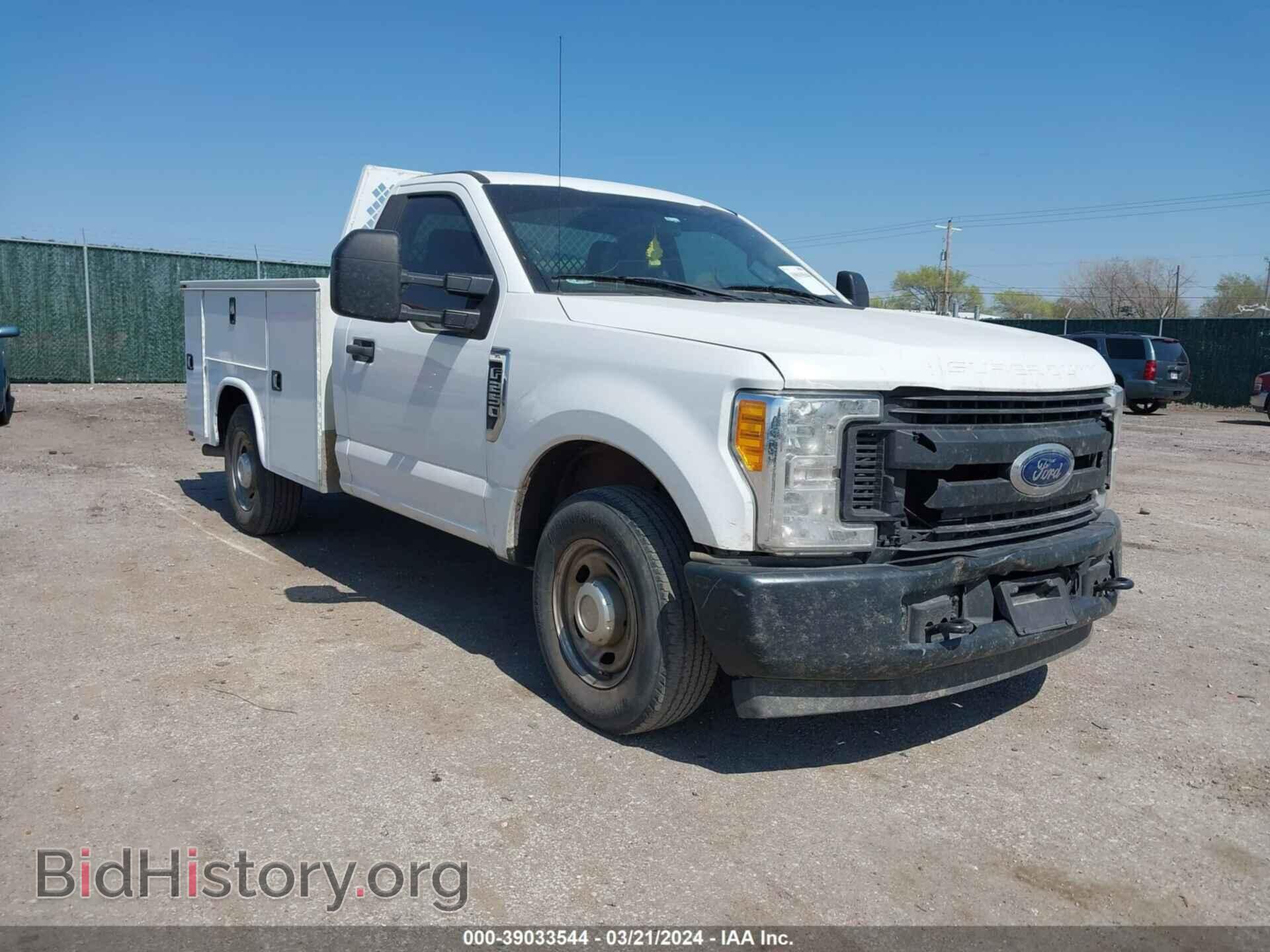 Фотография 1FDBF2A67HEF20678 - FORD F-250 2017