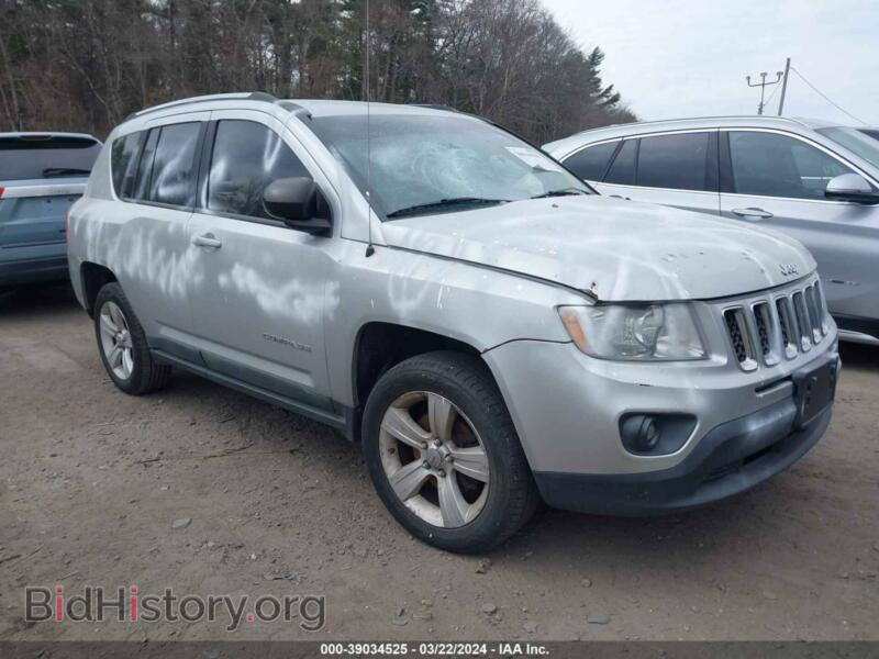 2011 Jeep COMPASS (VIN 1J4NF1FB5BD215530) — фото 1 из 11, IAAI, повреждение: вандализм