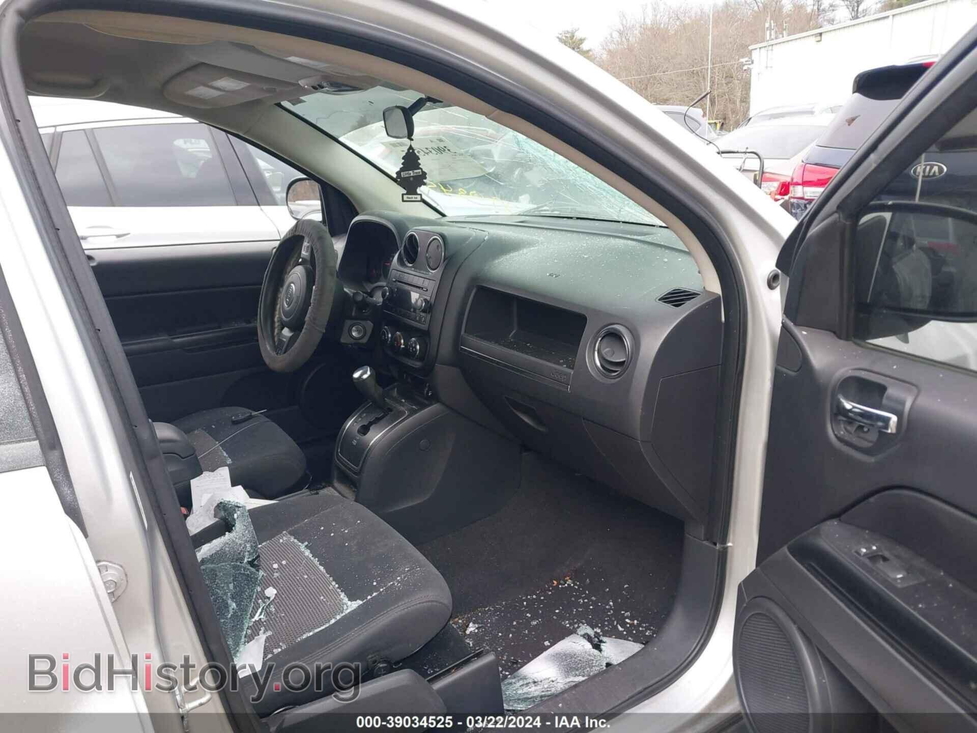 2011 JEEP COMPASS - VIN: 1J4NF1FB5BD215530 - Фото 5