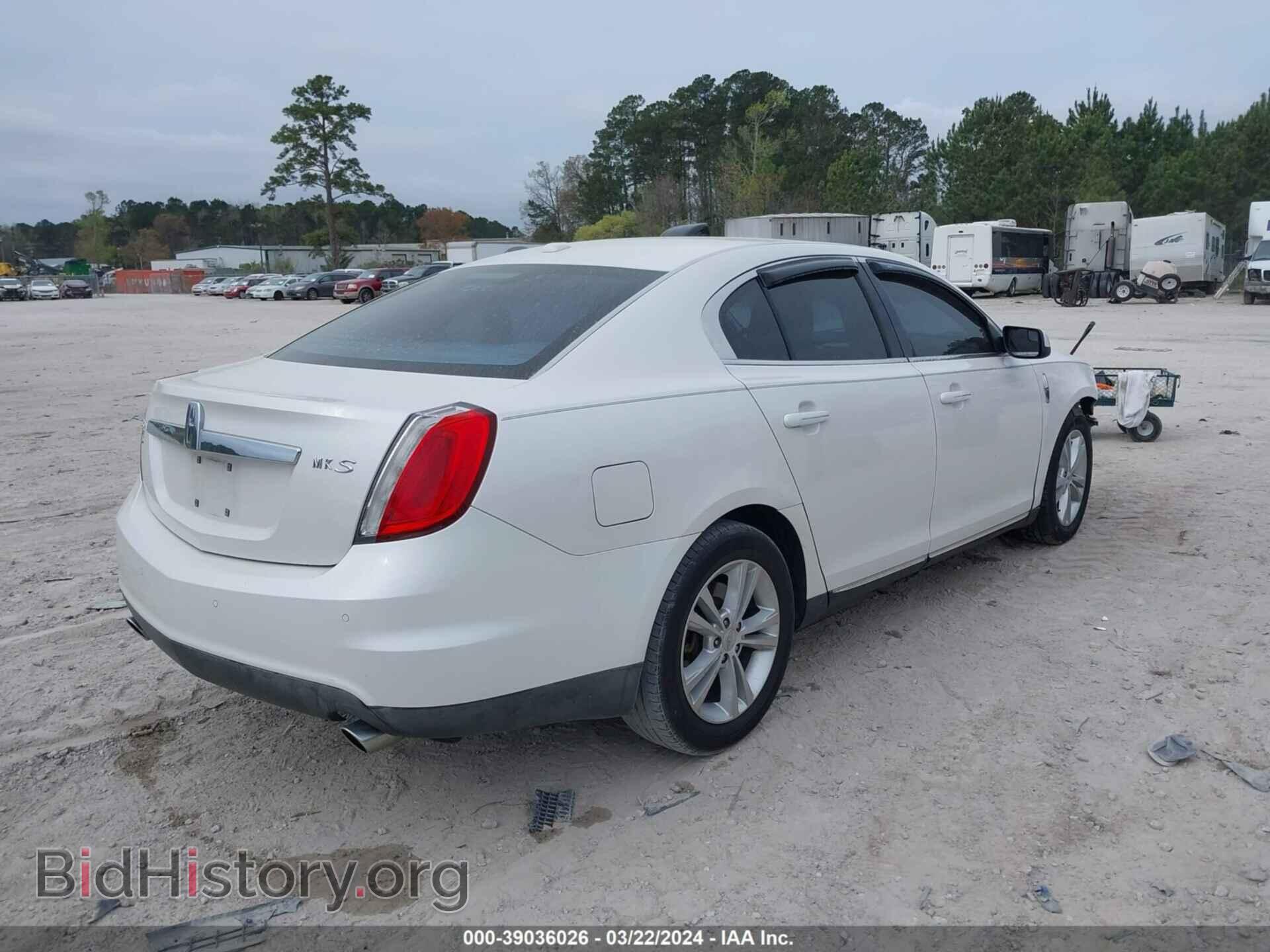 2011 LINCOLN MKS - VIN: 1LNHL9DR4BG610156 - Фото 4
