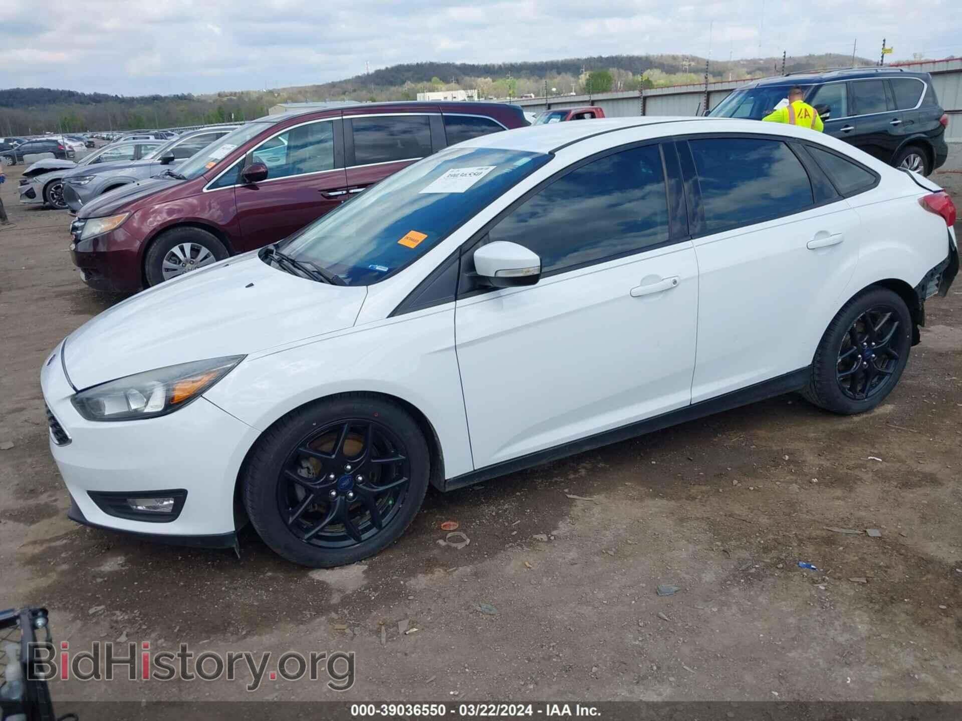 2016 FORD FOCUS - VIN: 1FADP3F20GL299723 - Фото 2