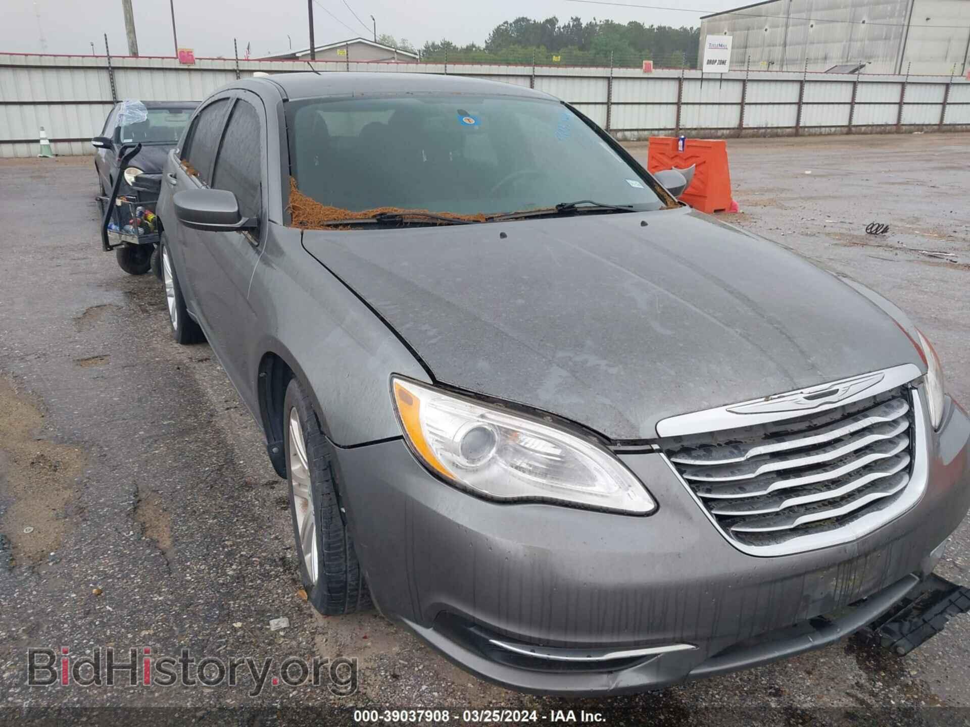 Photo 1C3BC1FB8BN602363 - CHRYSLER 200 2011